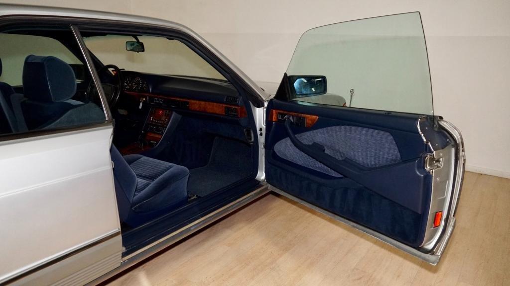 1983 Mercedes Benz 500 SEC 