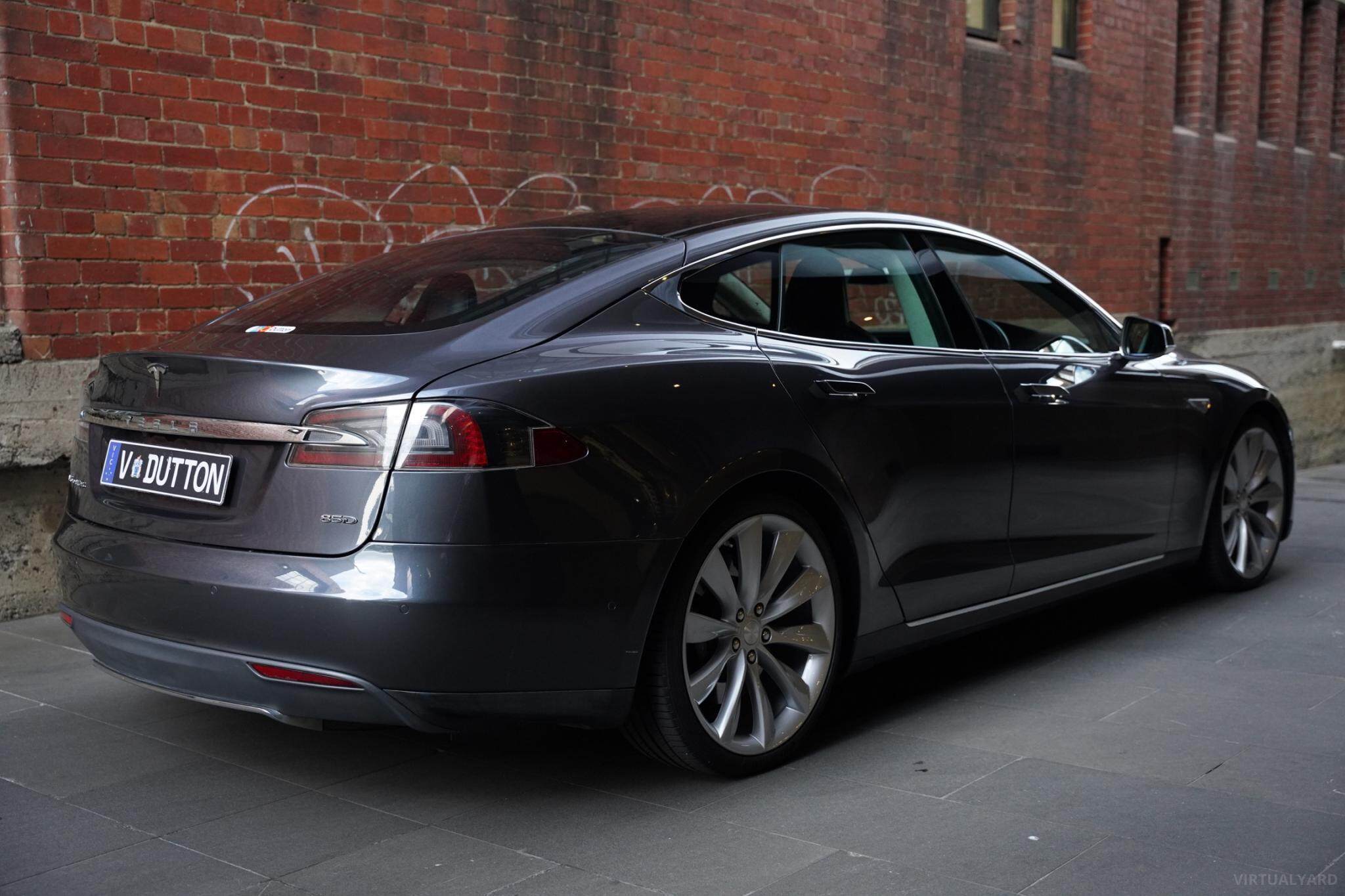 2015 Tesla Model S 85D Sportback 5dr Reduction Gear 1sp AWD AC311kW [Jan] 