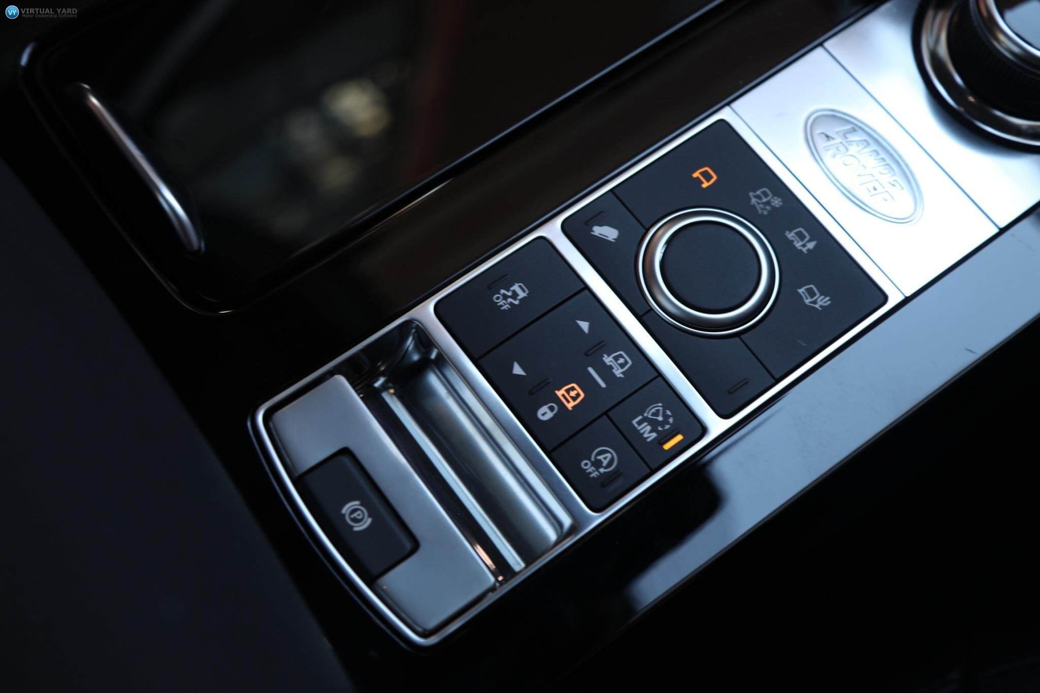 2018 Land Rover Discovery Series 5 TD4 HSE Wagon 5dr Spts Auto 8sp 4WD 2.0DT [MY18] 