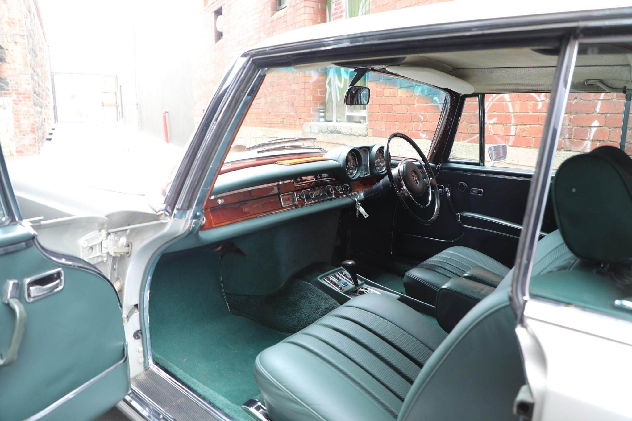 1971 Mercedes-Benz 280SE W111 3.5 Coupe 2dr Auto 4sp 3.5i 