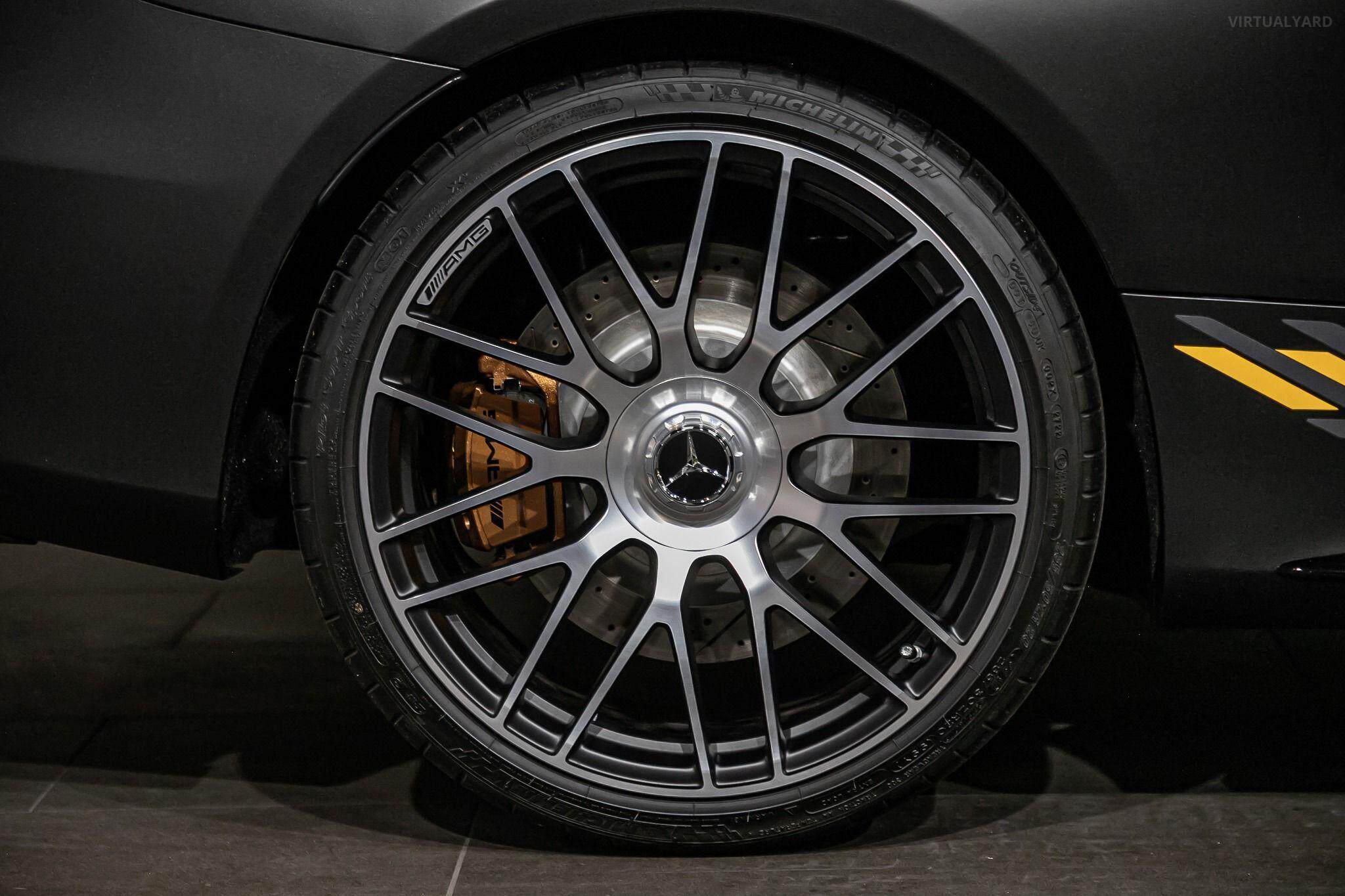 2023 MERCEDES-BENZ C-CLASS C63 AMG 