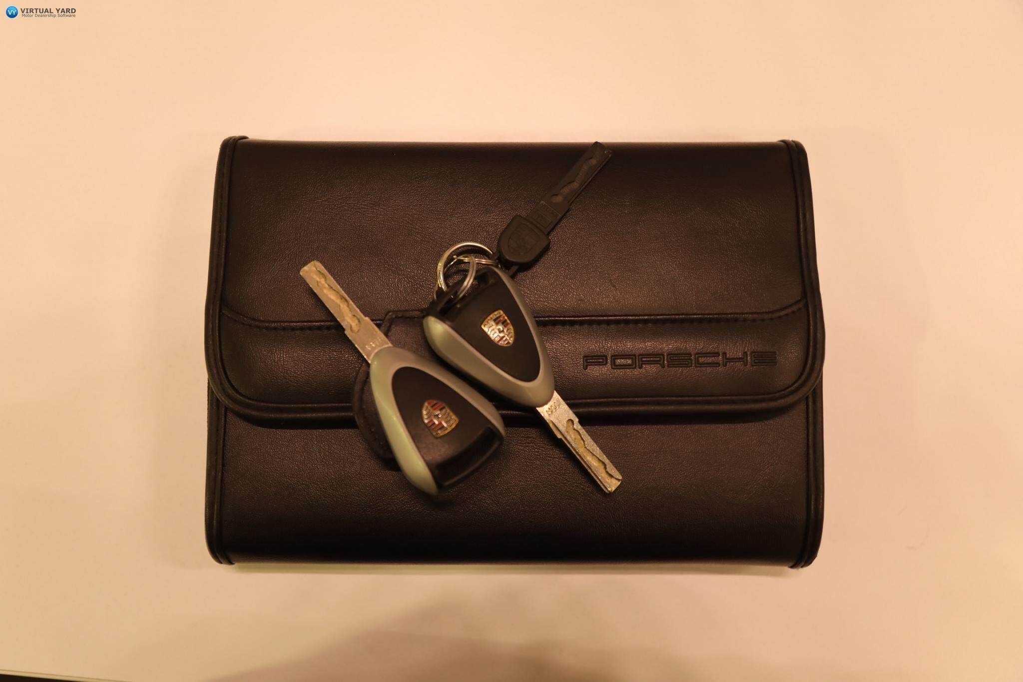 2005 Porsche 911 997 Carrera S Coupe 2dr Spts Auto 5sp 3.8i 