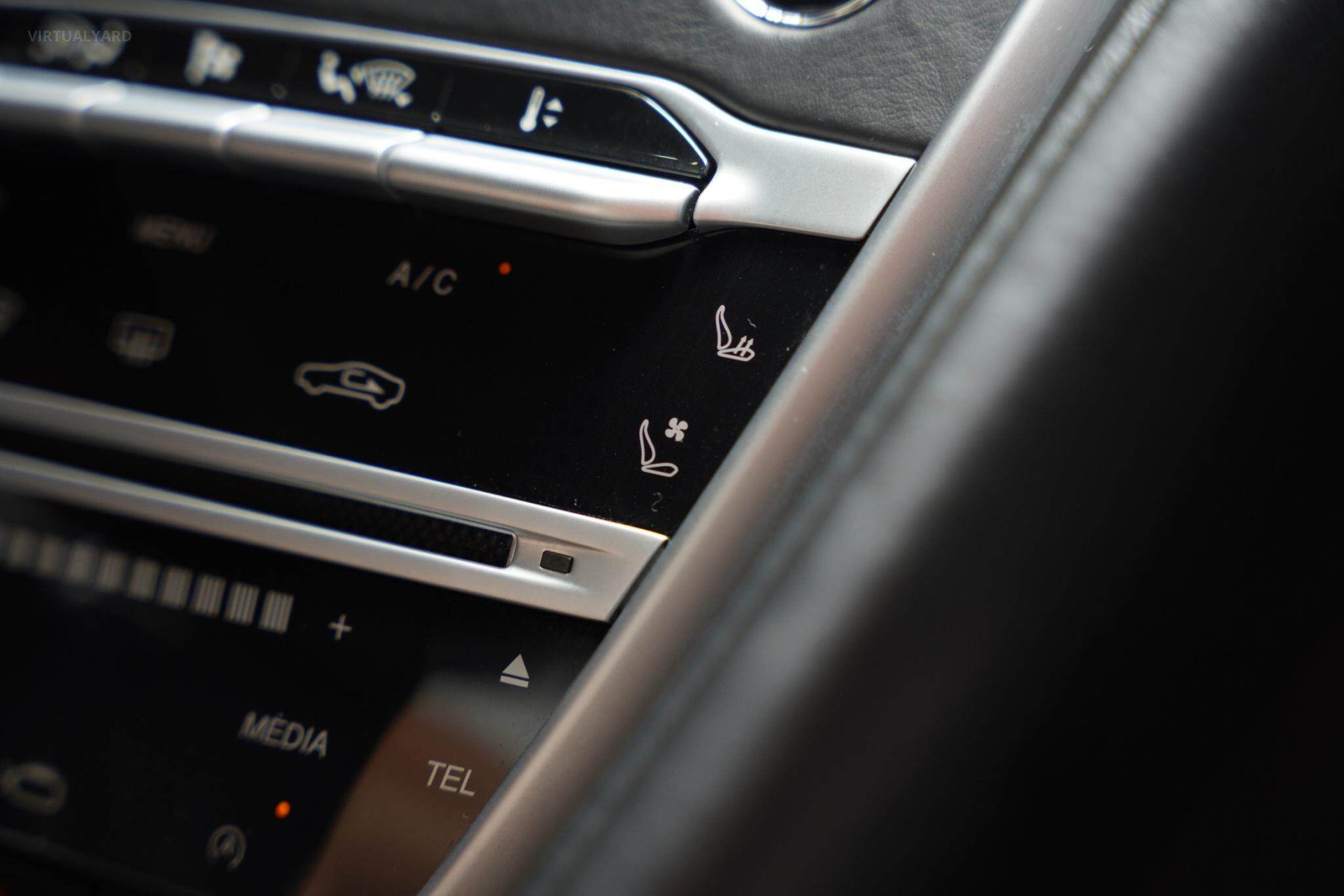 2017 Aston Martin DB11 Launch Edition Coupe 2dr Spts Auto 8sp 5.2TT [MY17] 