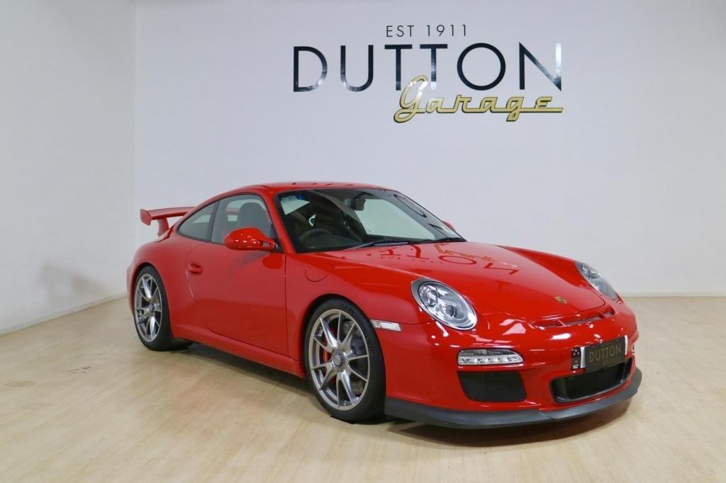 2010 PORSCHE 911 GT3 RWD COUPE 