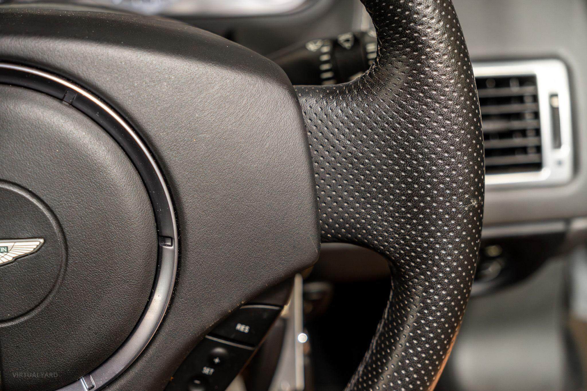 2006 Aston Martin V8 Vantage Coupe 2dr Man 6sp 4.3i [MY06.5] 