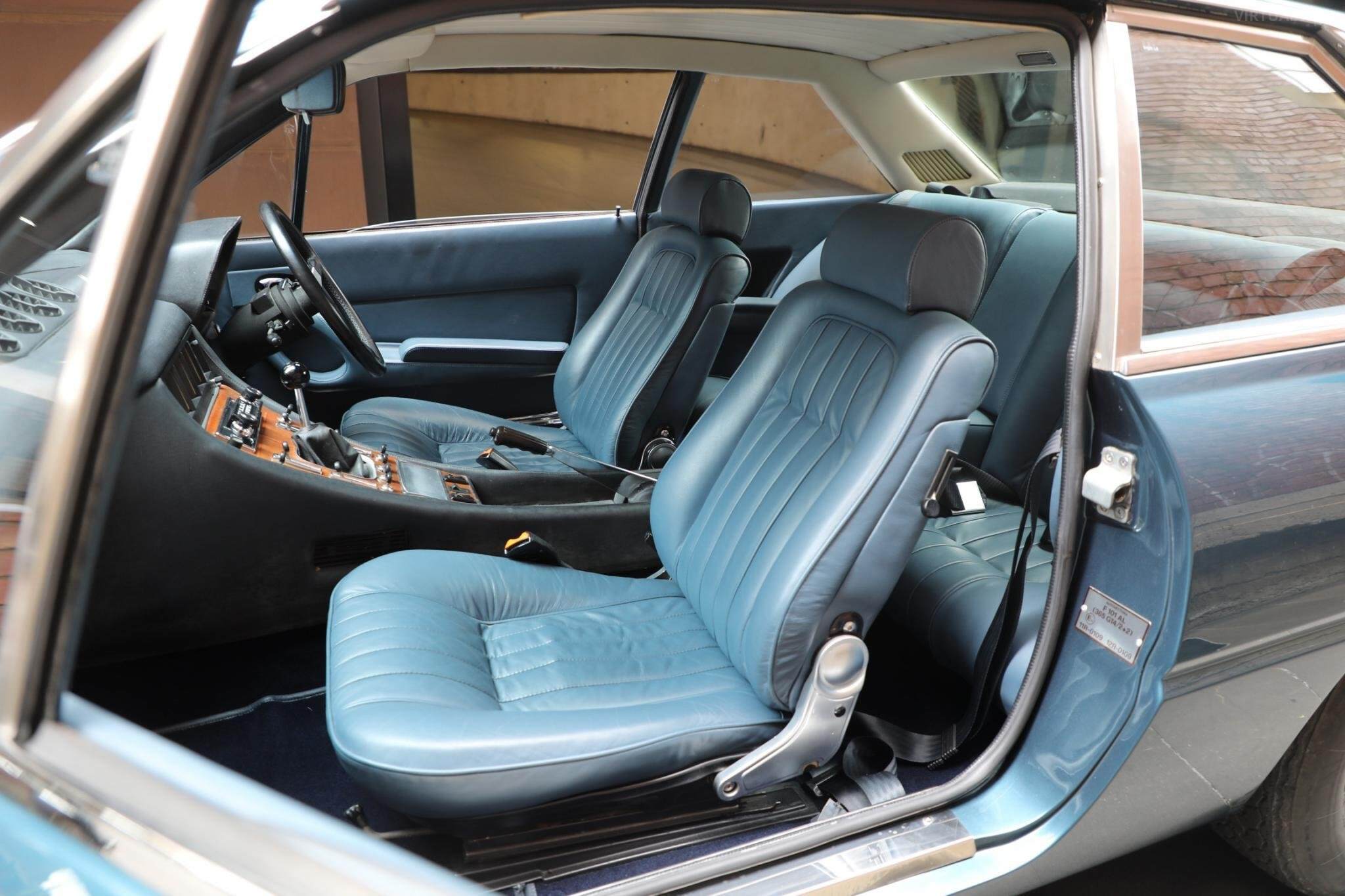 1974 Ferrari 365 GT4 Coupe 2dr Man 5sp 4.4 (2+2) 