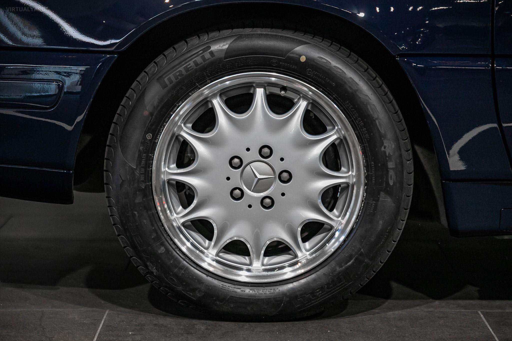 1996 Mercedes-Benz SL-Class R129 SL280 Roadster 2dr Auto 5sp 2.8i 