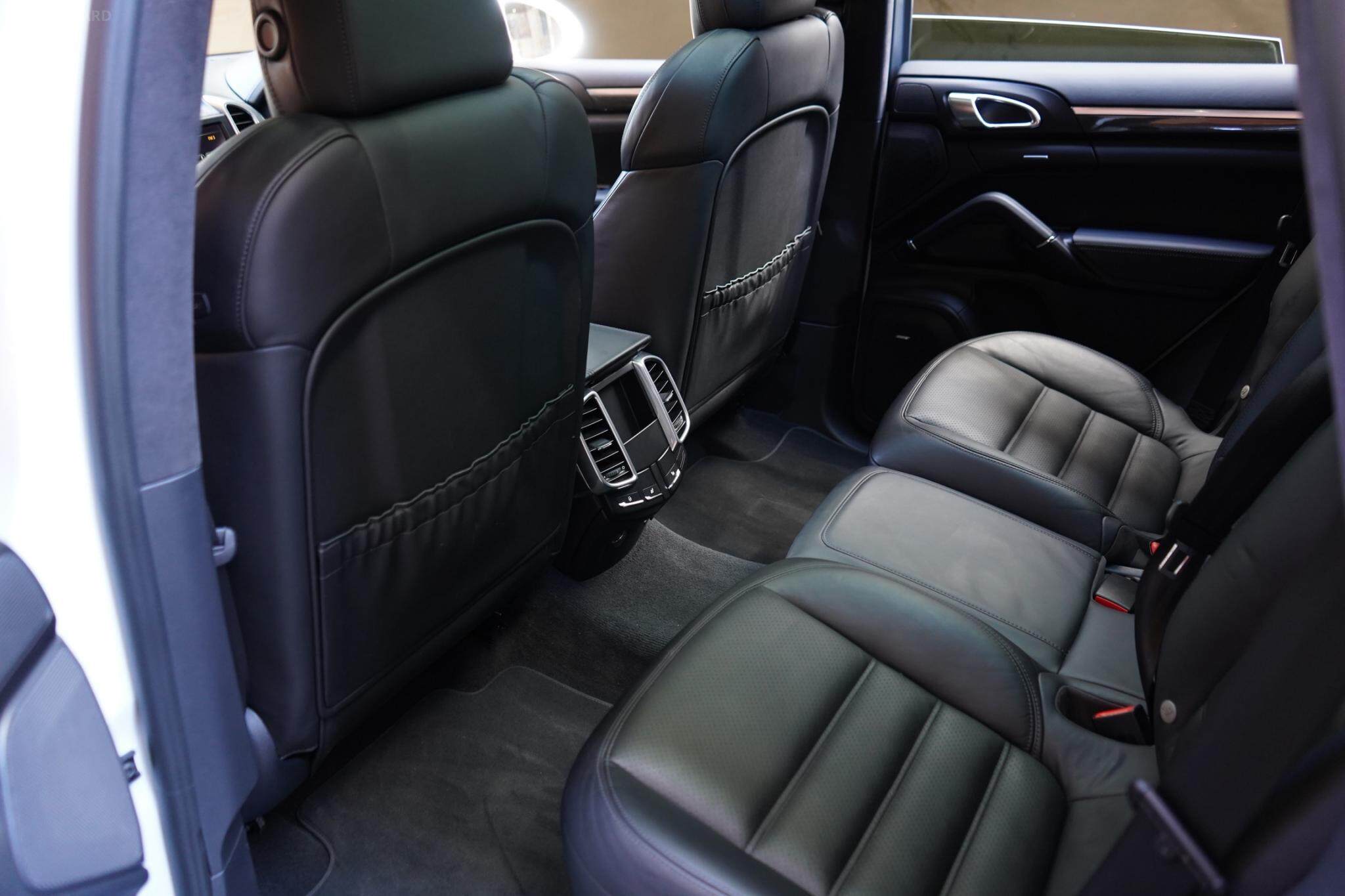 2015 Porsche Cayenne 92A Turbo Wagon 5dr Tiptronic 8sp 4x4 4.8TT [MY15] 