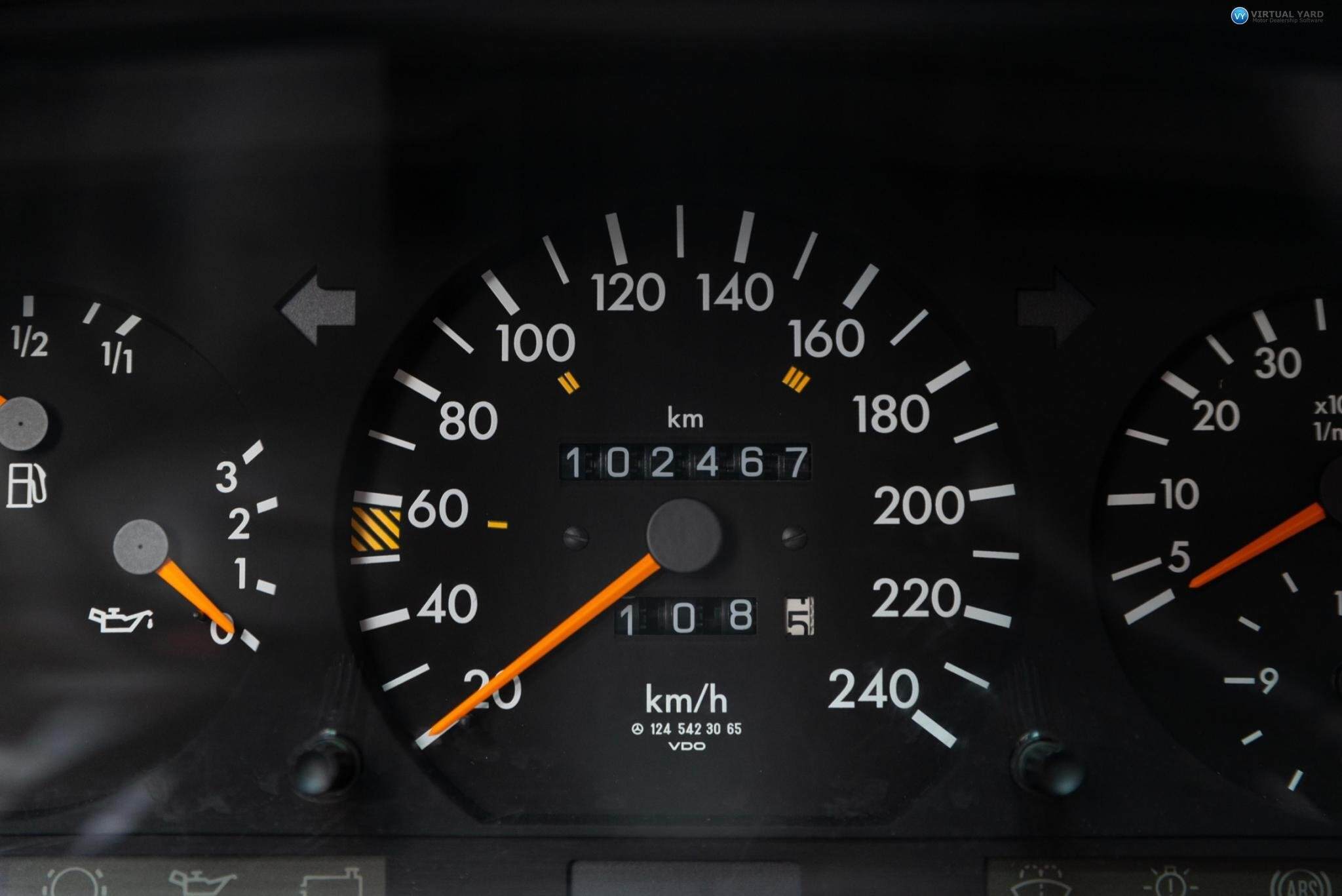 1994 Mercedes-Benz E-Class W124 E220 Cabriolet 2dr Auto 4sp 2.2i 