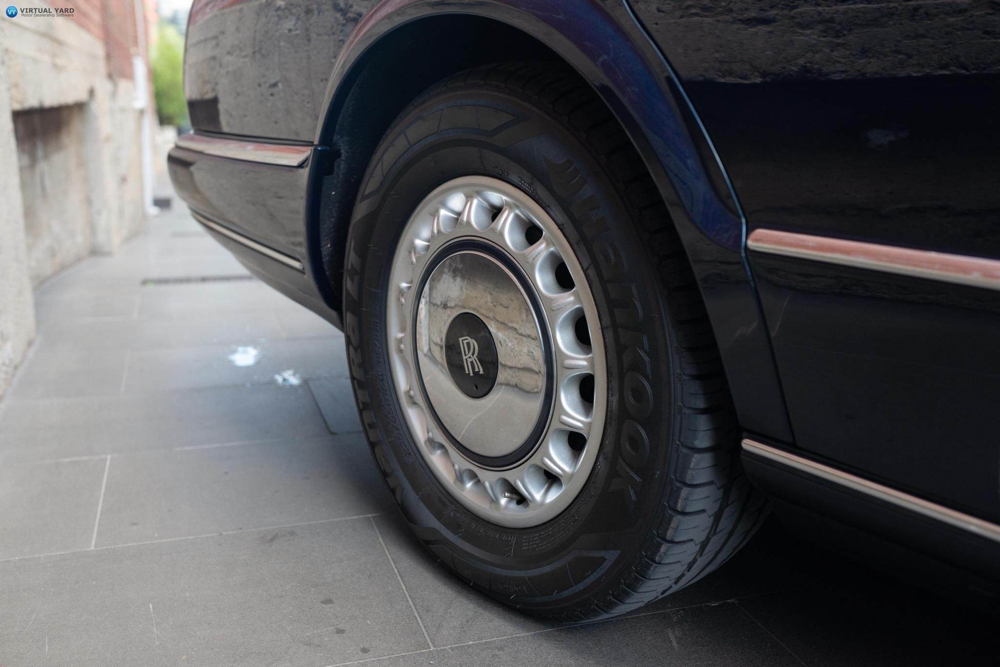 1999 Rolls-Royce Silver Seraph Sedan 4dr Auto 5sp 5.4i 