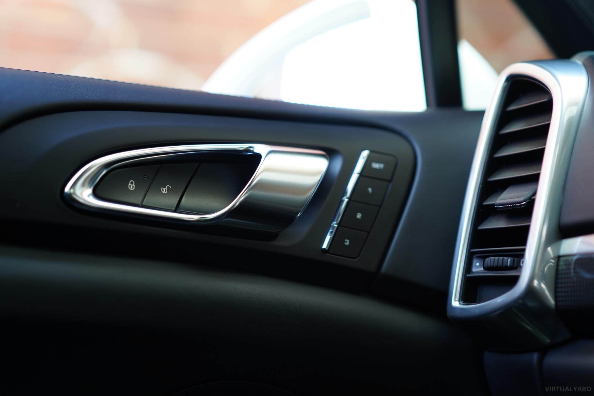 2015 Porsche Cayenne 92A Turbo Wagon 5dr Tiptronic 8sp 4x4 4.8TT [MY15] 