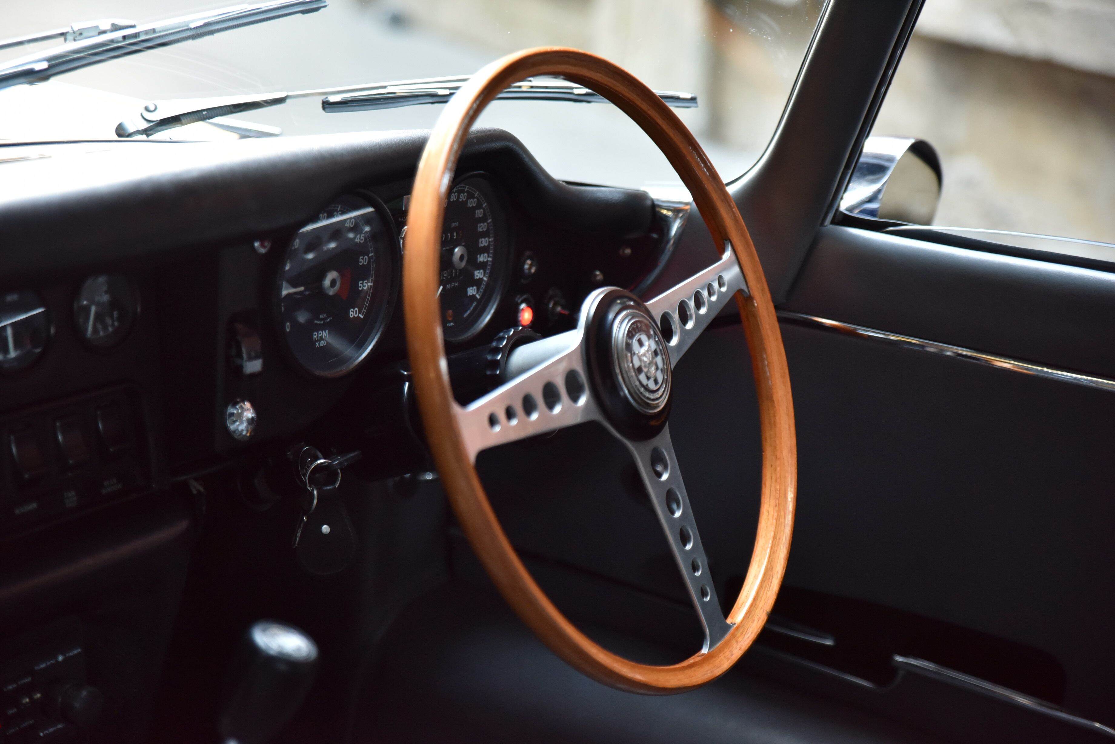 1969 Jaguar E Type Series 2 Coupe 2dr Man 4sp 4.2 [Feb] 