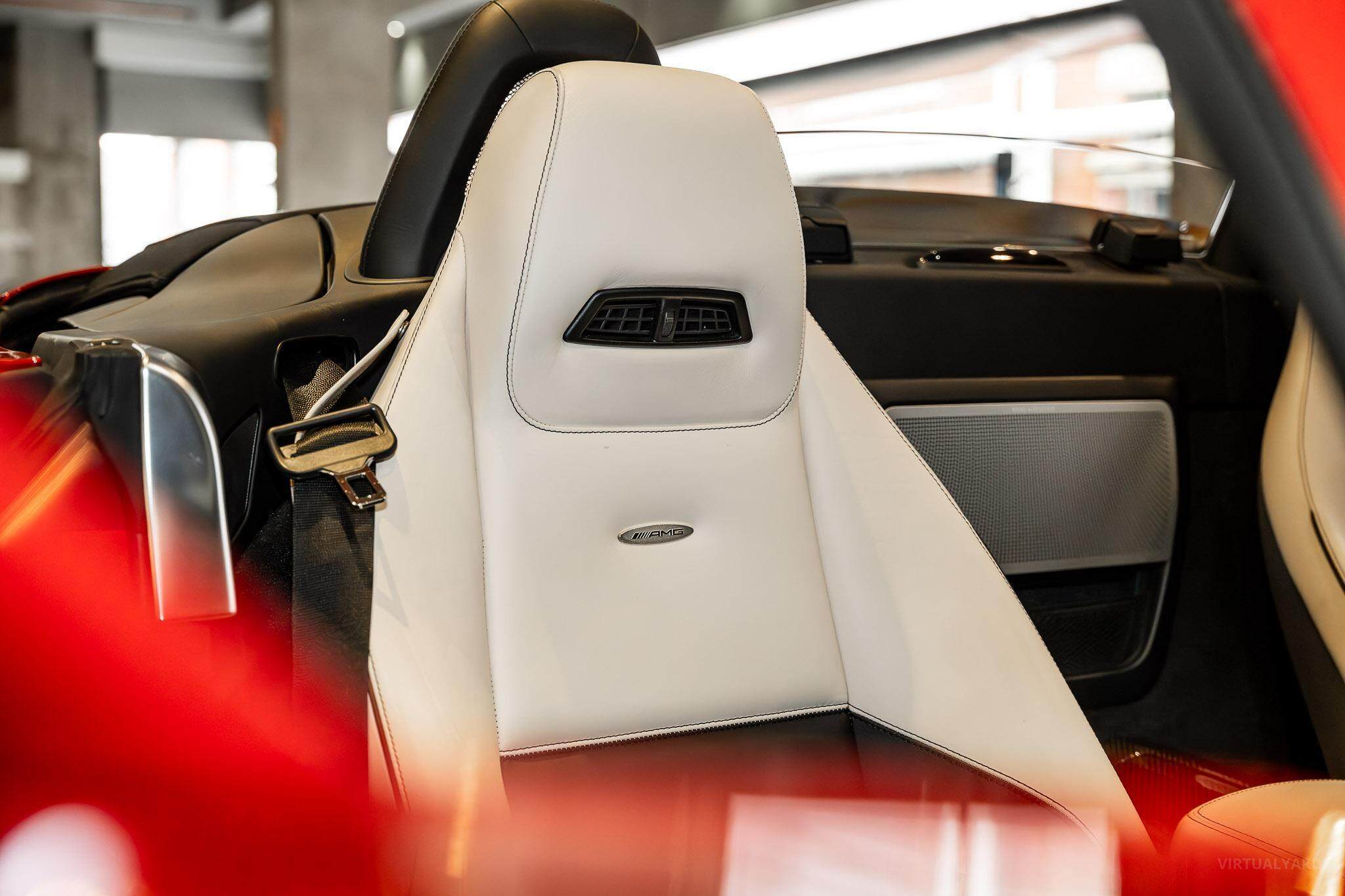 2013 Mercedes-Benz SLS-Class R197 SLS AMG Roadster 2dr SPEEDSHIFT DCT 7sp 6.3i 