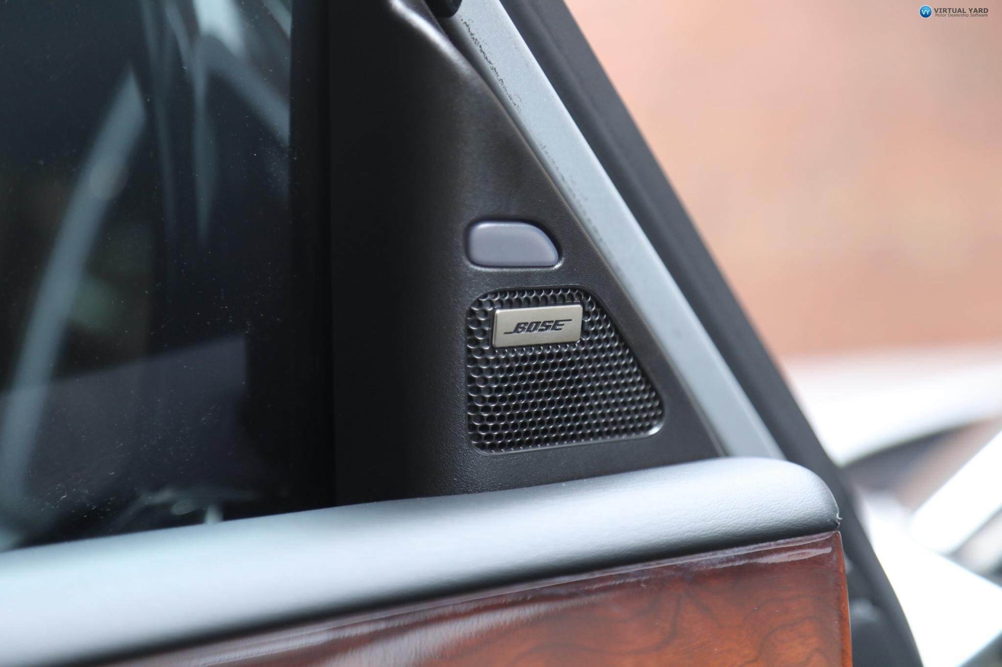 2017 INFINITI QX80 Z62 S Premium Wagon 8st 5dr Spts Auto 7sp 4x4 5.6i 