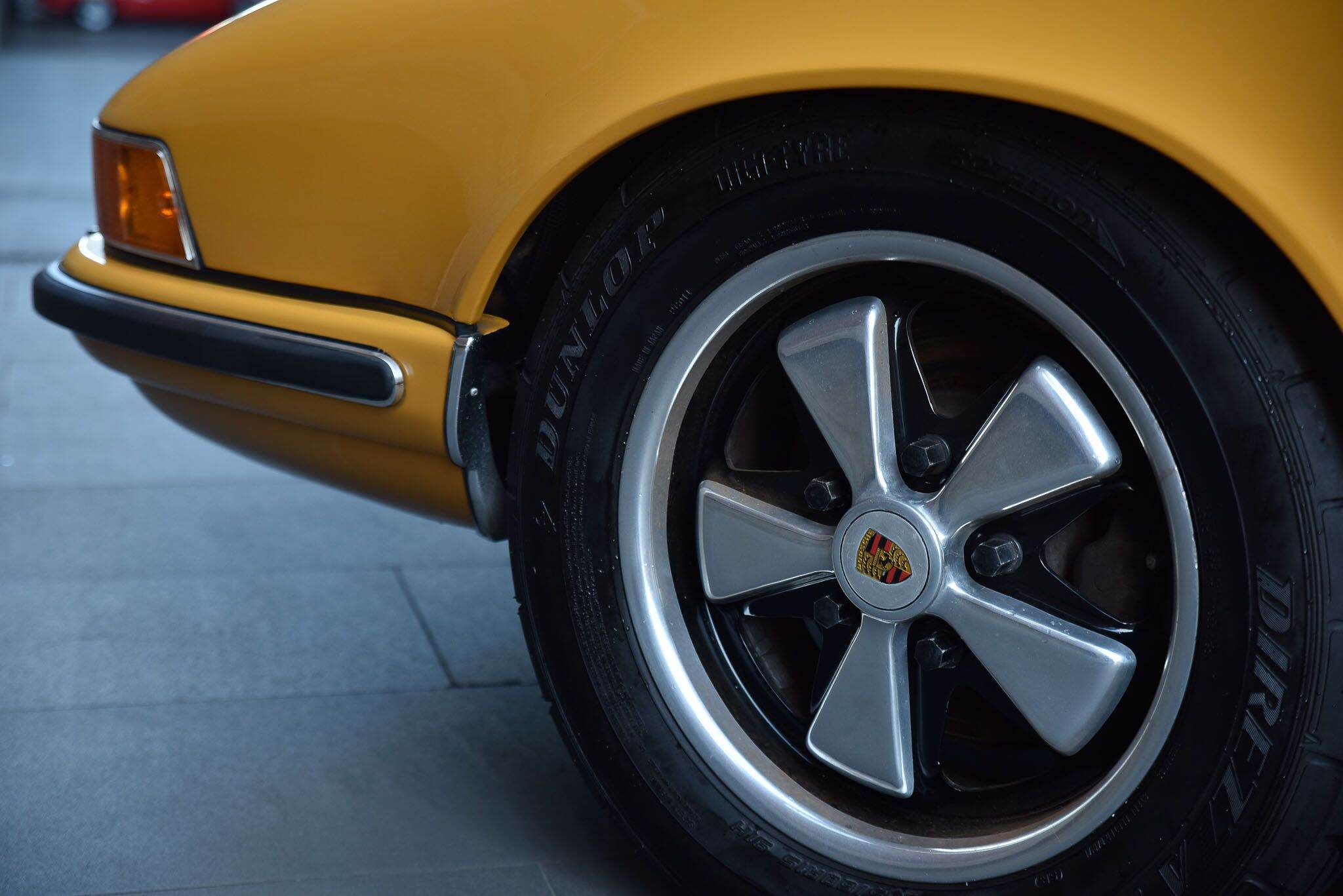 1969 Porsche 911 S Coupe 2dr Man 5sp 2.0i 