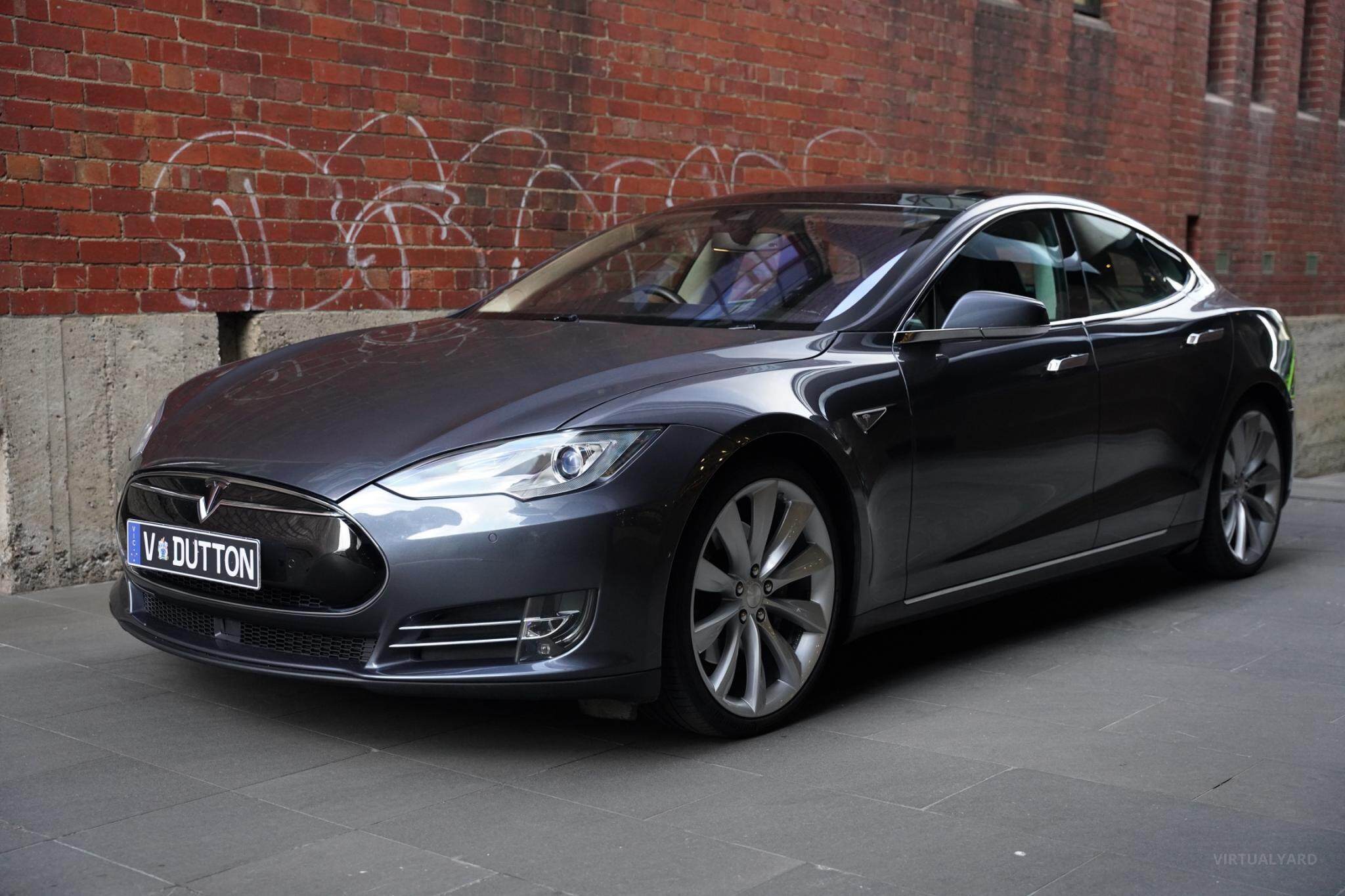 2015 Tesla Model S 85D Sportback 5dr Reduction Gear 1sp AWD AC311kW [Jan] 