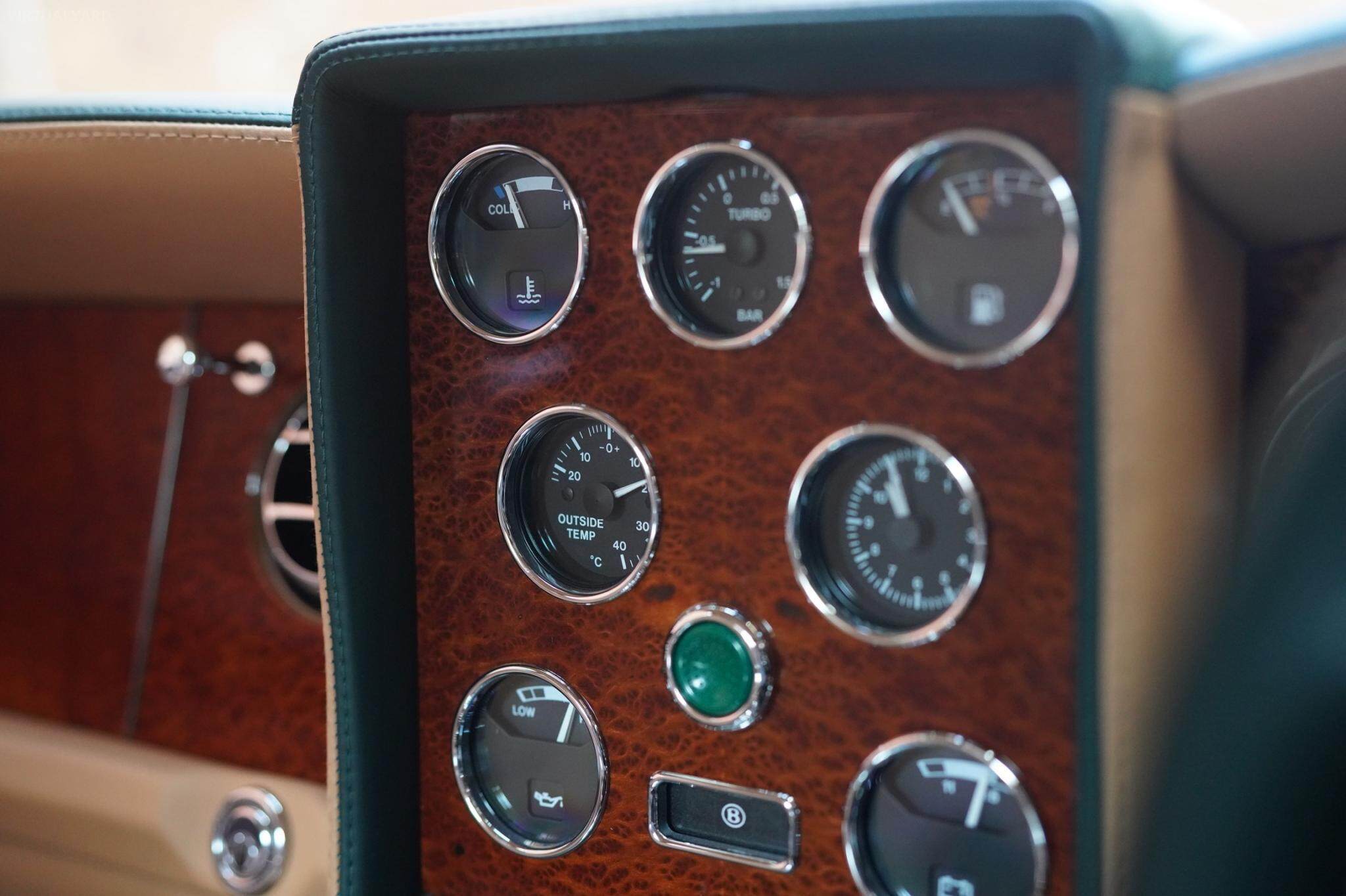 2001 Bentley Continental R Mulliner Coupe 2dr Auto 4sp 6.75T 