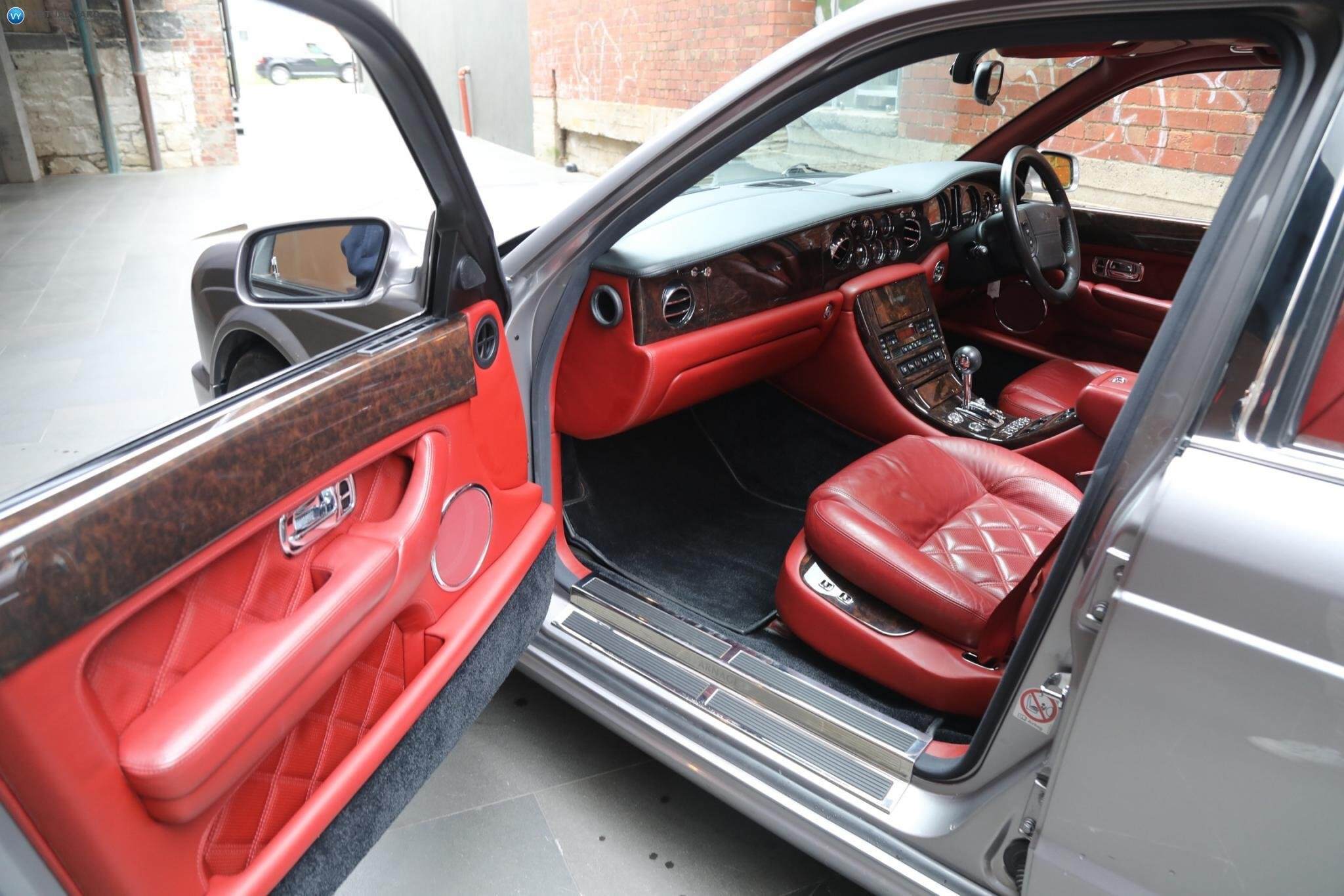 2003 Bentley Arnage Series 2 T Black Label Sedan 4dr Auto 4sp 6.75TT 