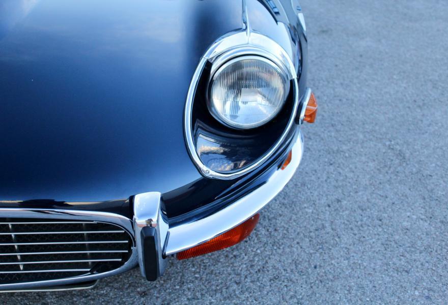Jaguar-E-Type-S3-V12-13
