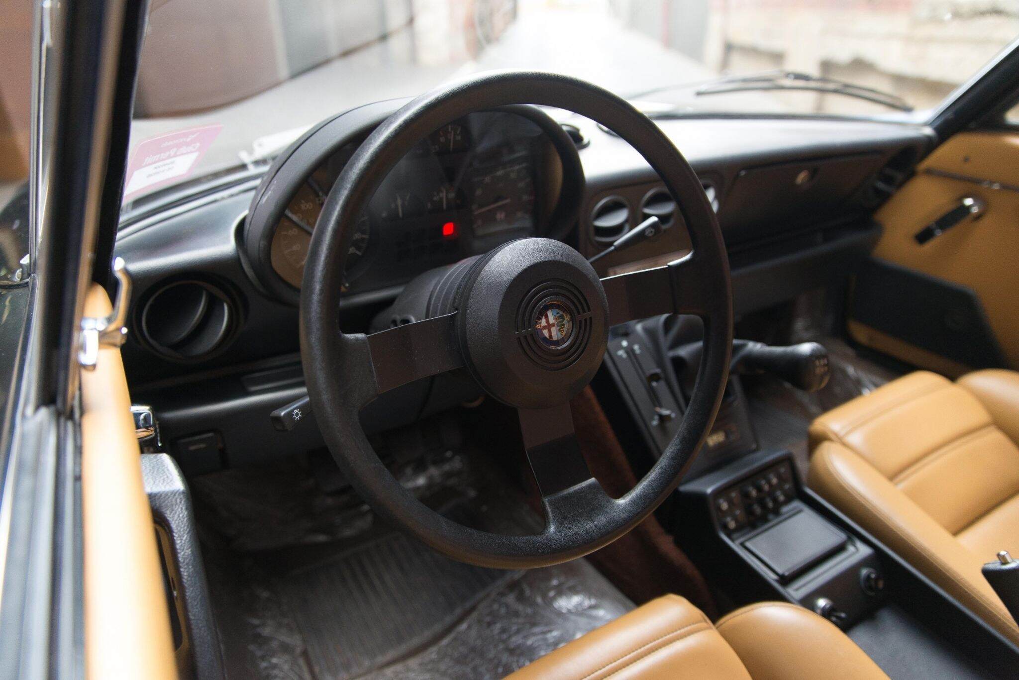 1987 Alfa Romeo Spider 2.0 Injection Convertible 