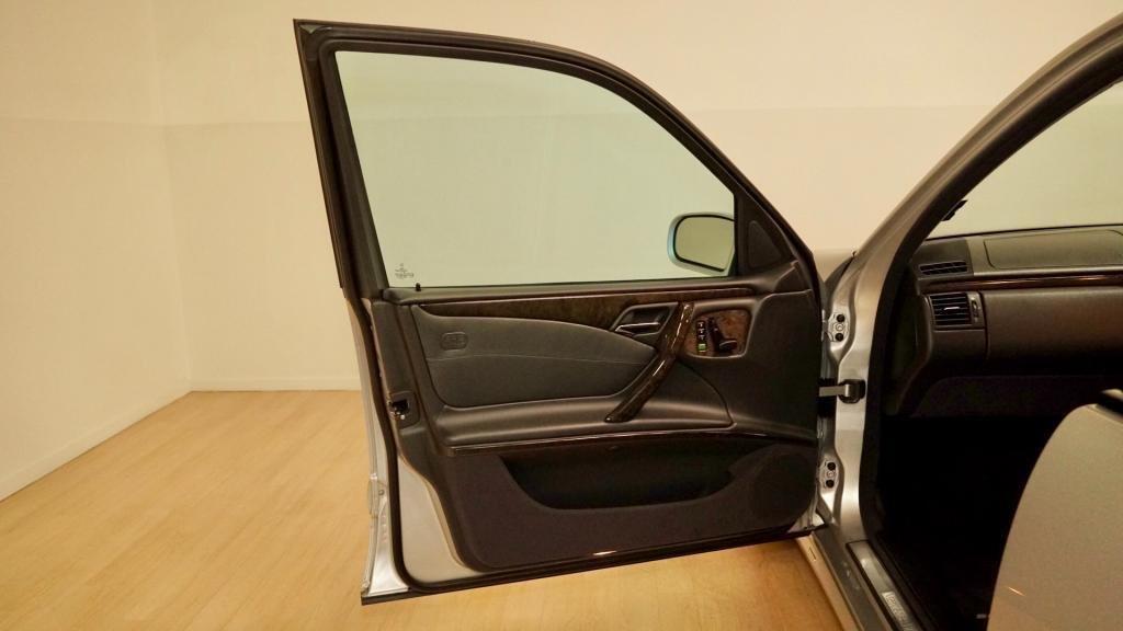 2002 MERCEDES-BENZ E55 AMG 