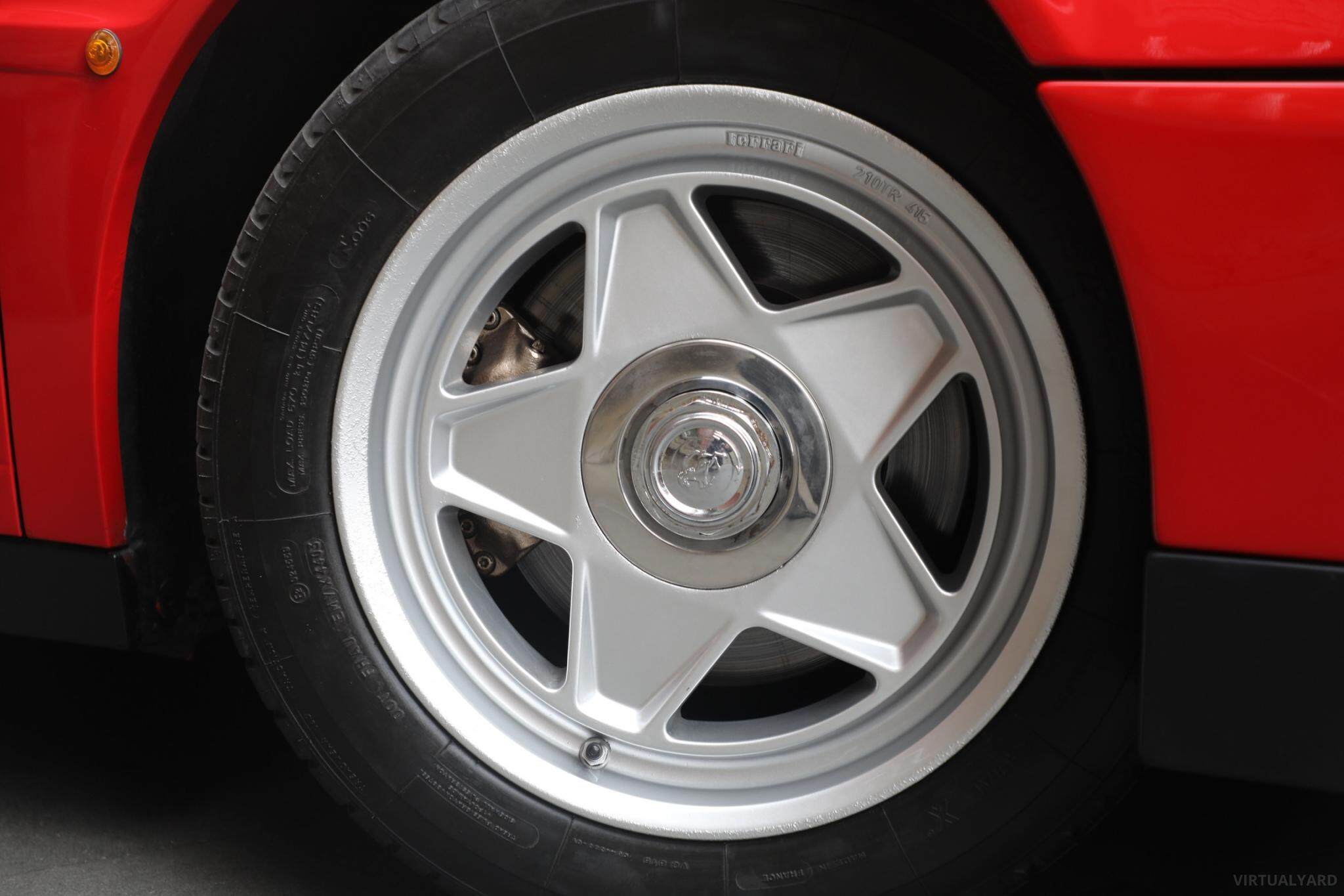 1986 Ferrari Testarossa Monospecchio 