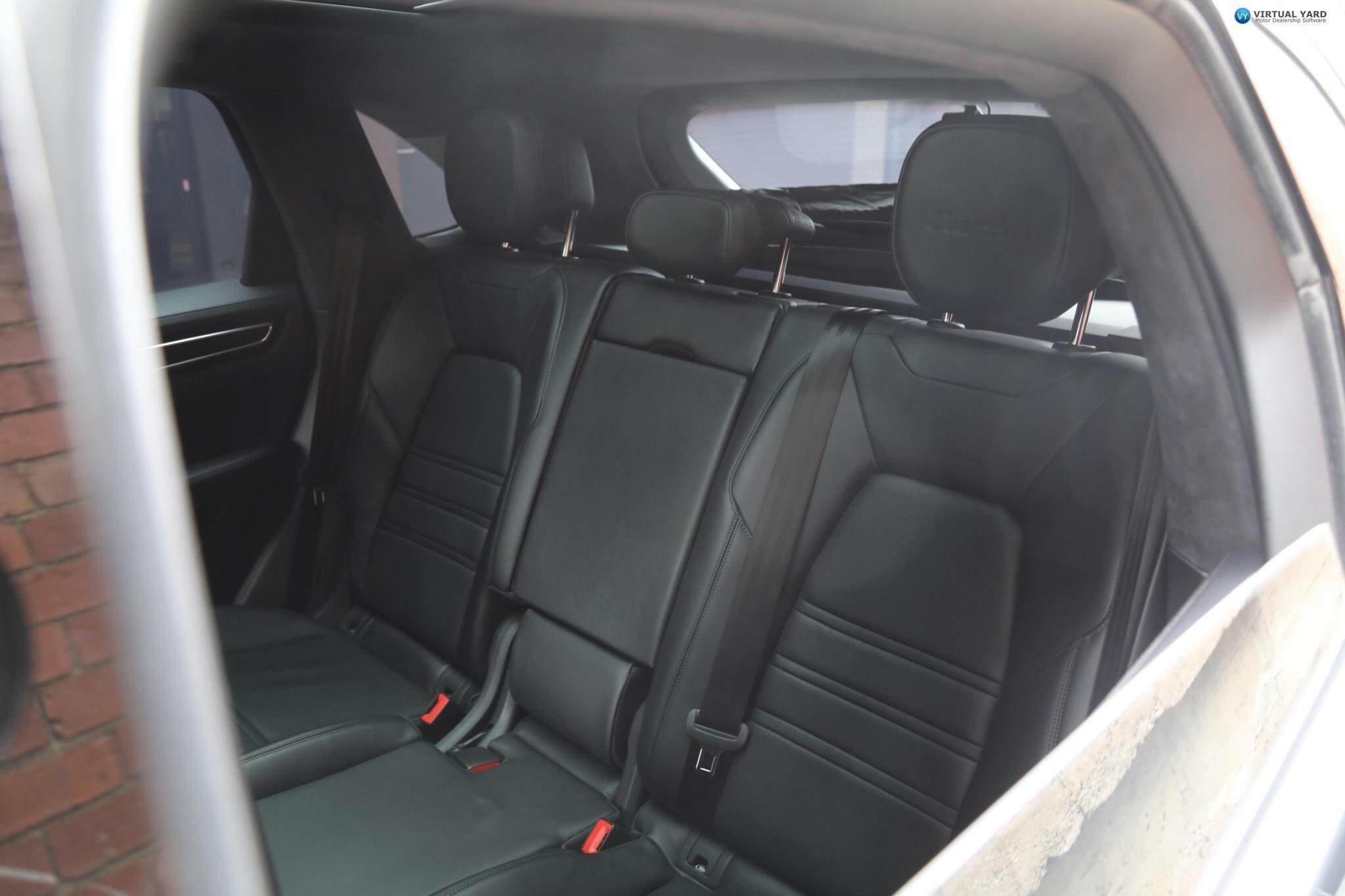 2018 Porsche Cayenne 9YA Turbo Wagon 5dr Tiptronic 8sp 4x4 4.0TT [MY19] 