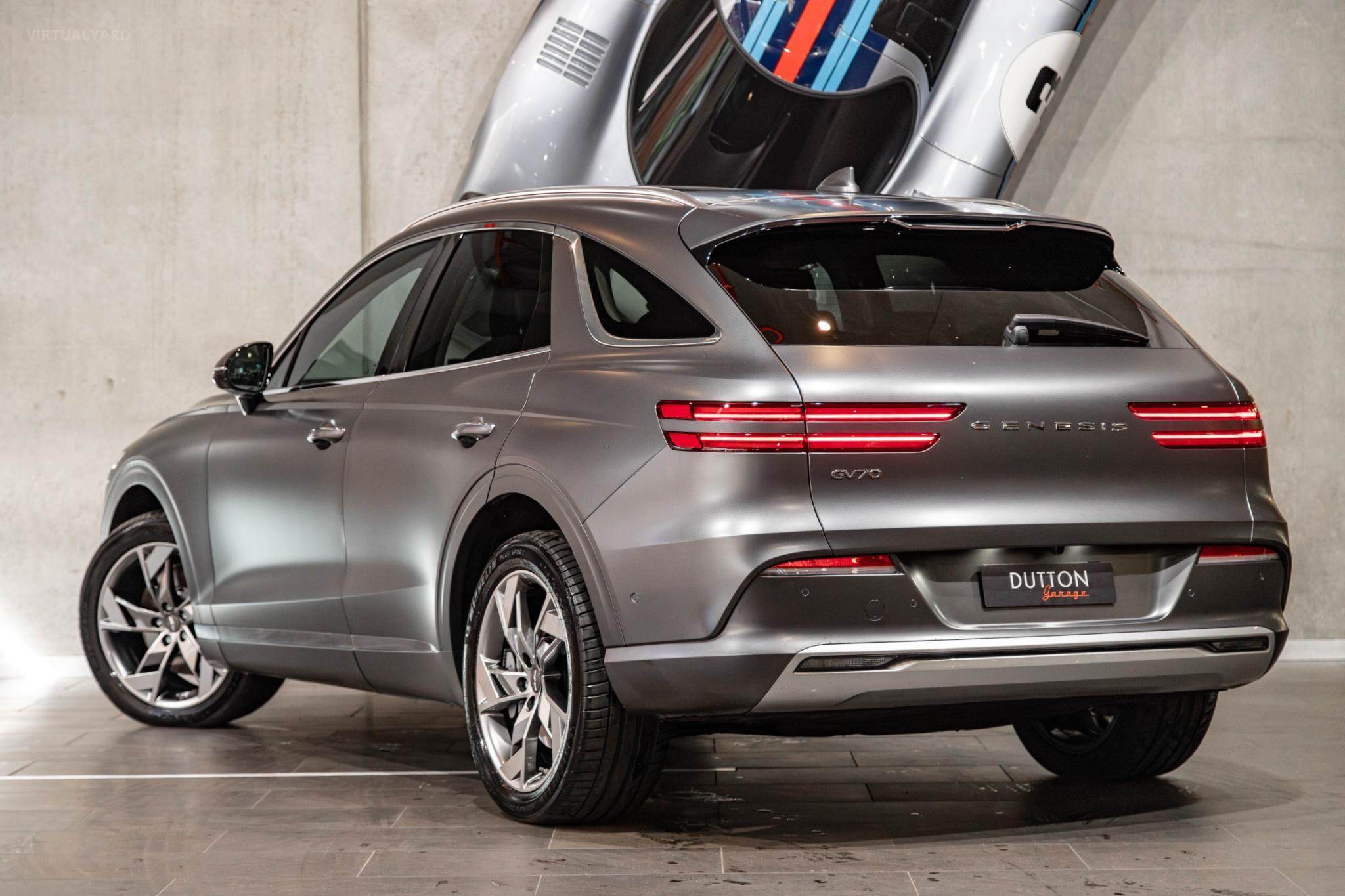 2023 Genesis GV70 JK.V1 Perfomance Wagon 5dr Reduction Gear 1sp AWD AC320kW [MY23] 