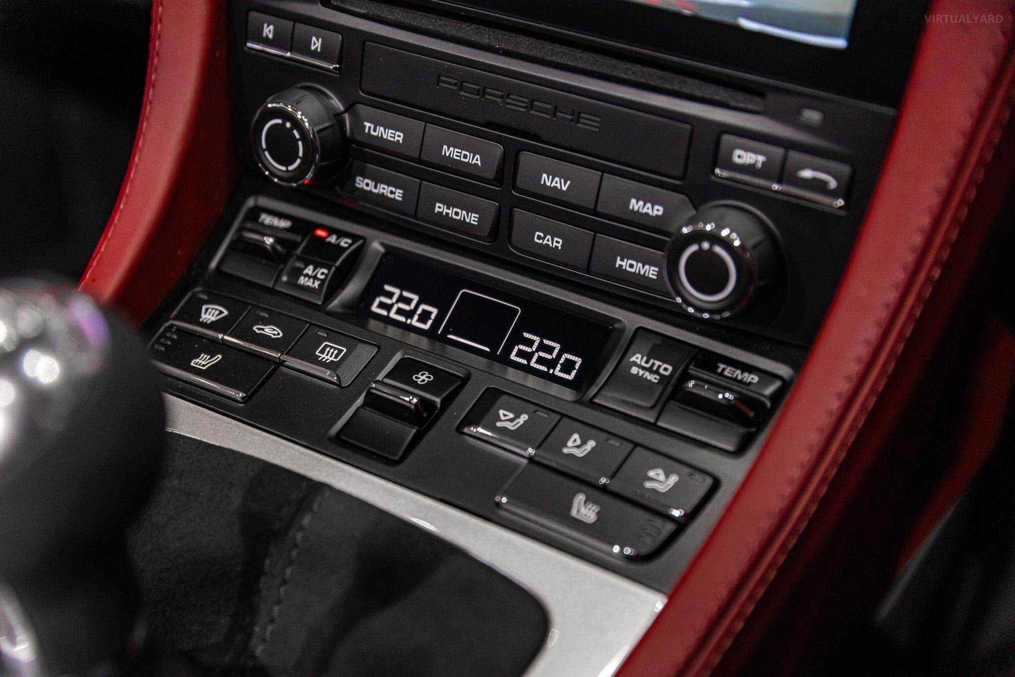 2023 PORSCHE 718 SPYDER 982 