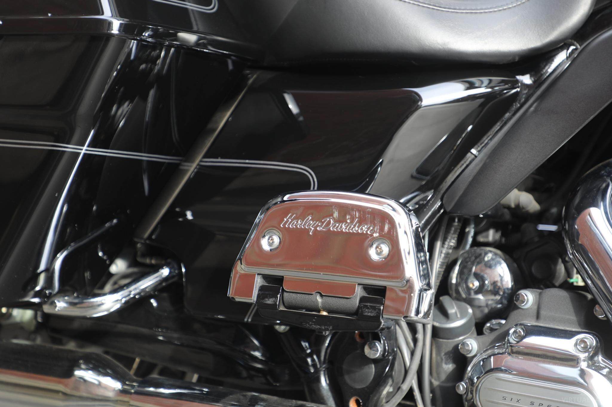 2012 HARLEY DAVIDSON FLHTCU ULTRA CLASSIC 