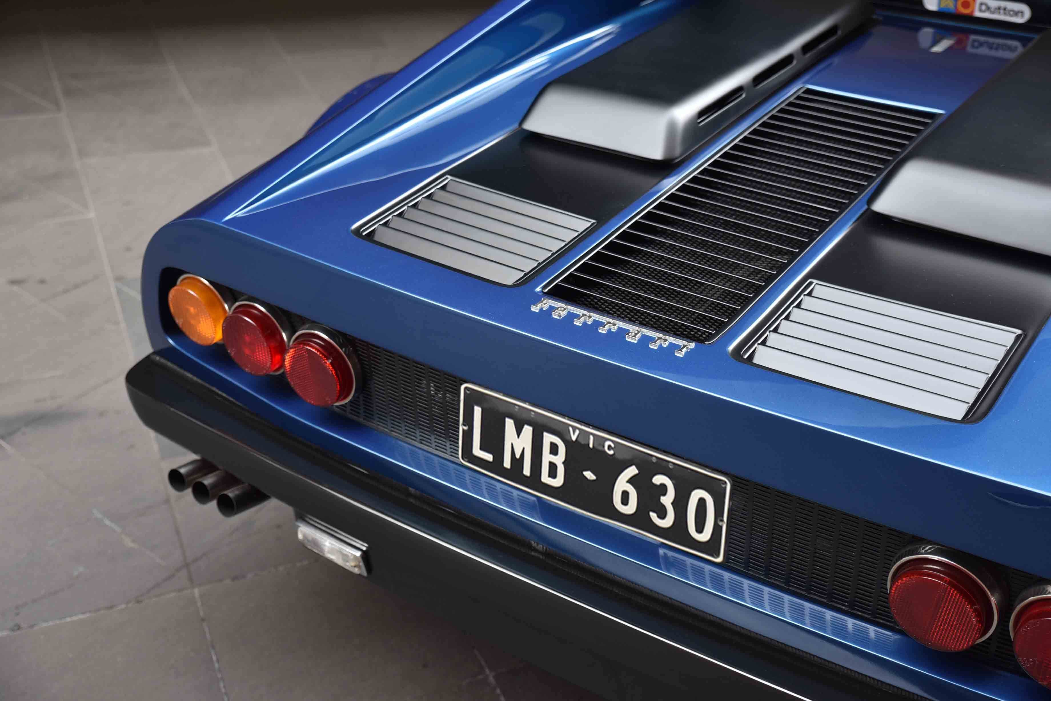 1976 Ferrari 365 BOXER GT4 Coupe 2dr Man 5sp 4.4 