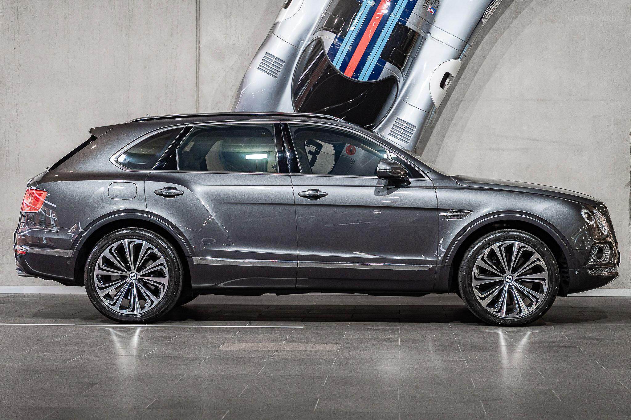 2017 Bentley Bentayga 4V Wagon 5dr Spts Auto 8sp AWD 6.0TT (5-st) [MY17] 