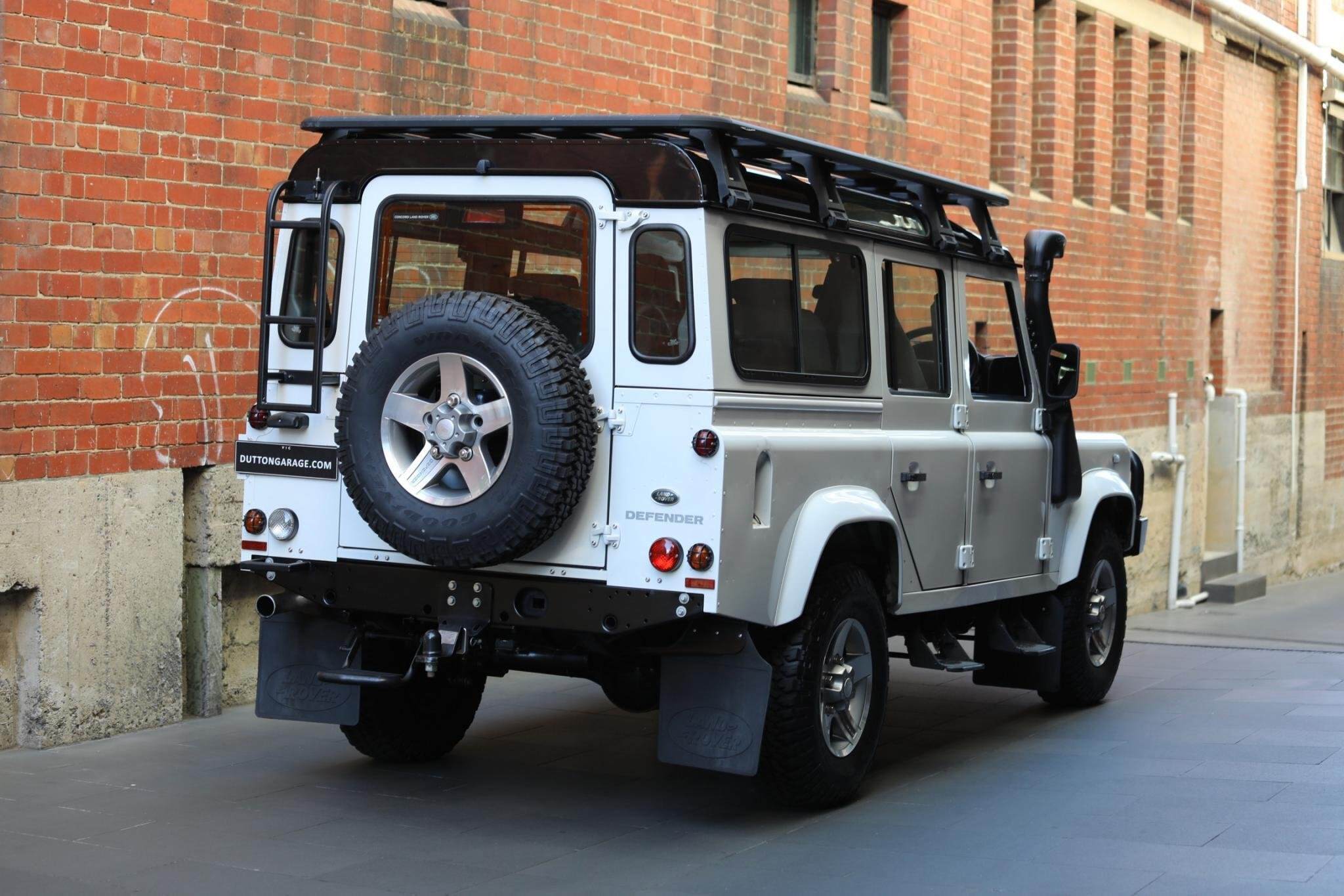 2015 Land Rover Defender 110 Wagon 5dr Man 6sp AWD 2.2DT [MY16] 