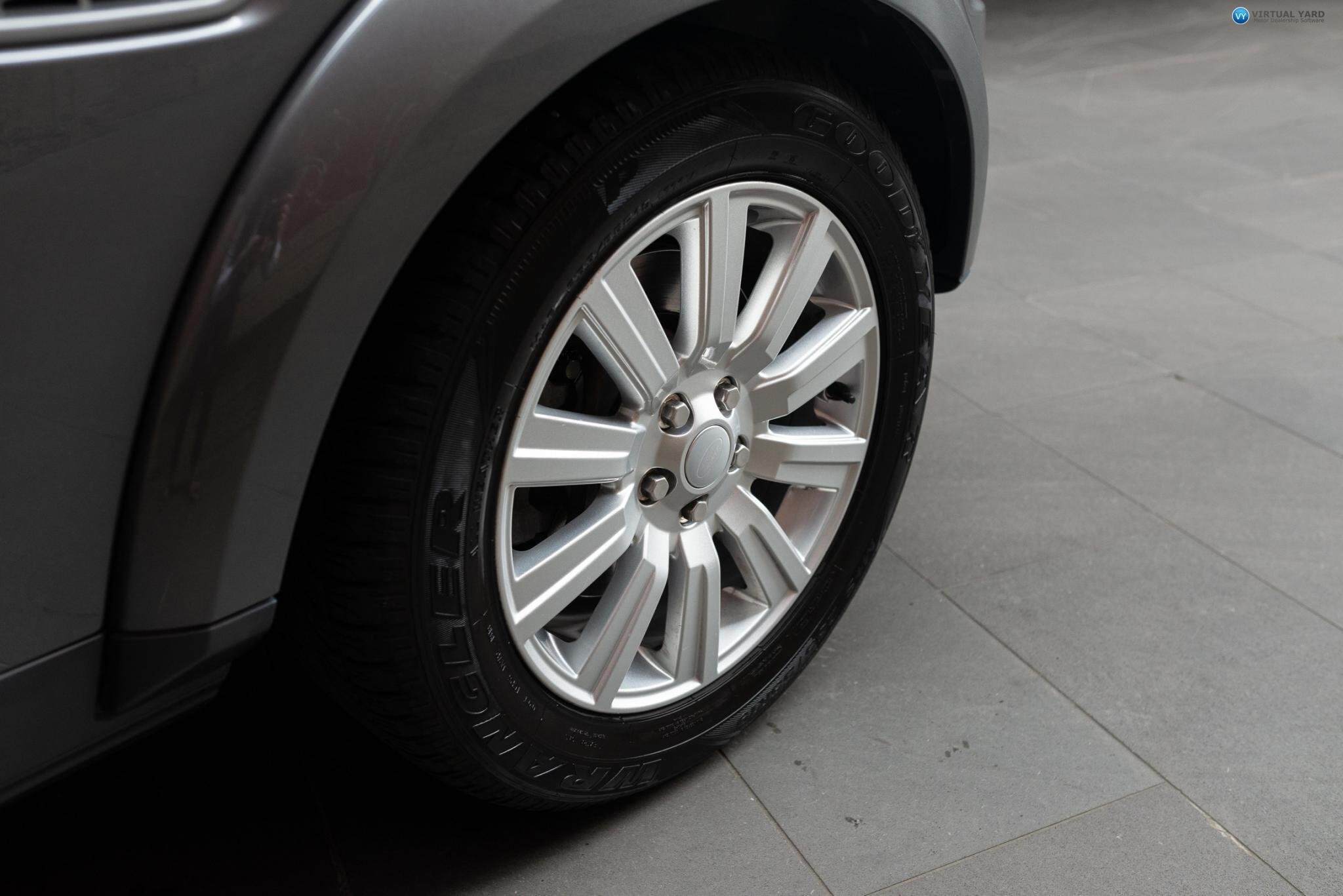 2015 Land Rover Discovery Series 4 TDV6 Wagon 5dr Spts Auto 8sp 4x4 3.0DTT [MY15] 