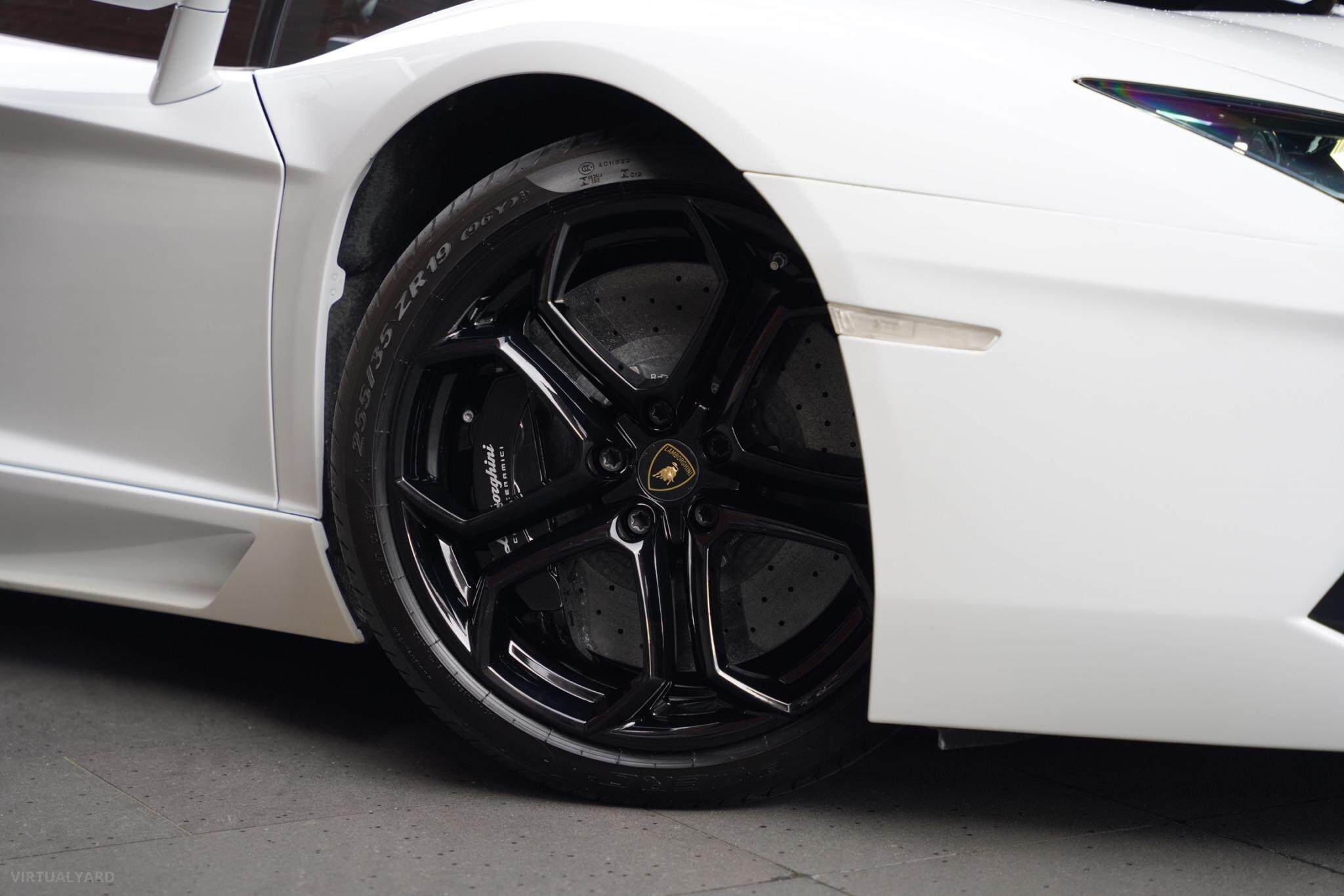 2011 Lamborghini Aventador 834 LP700-4 Coupe 2dr ISR 7sp AWD 6.5i [Mar] 