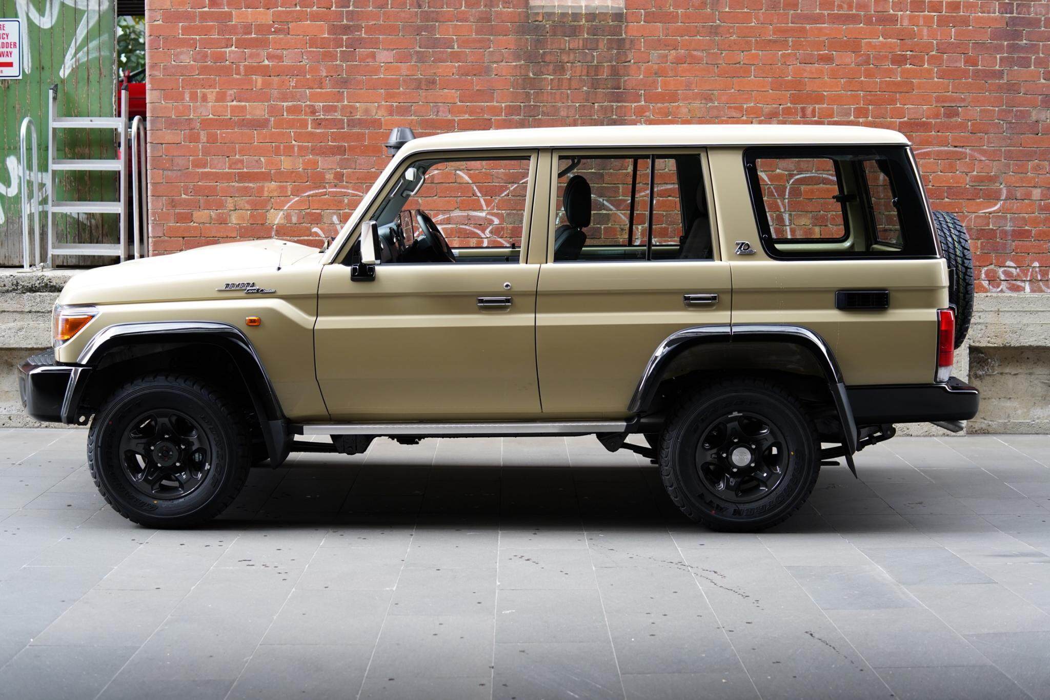 2021 Toyota Landcruiser VDJ76R 70th Anniversary Special Edition Wagon 5dr Man 5sp, 4x4 4.5DT 