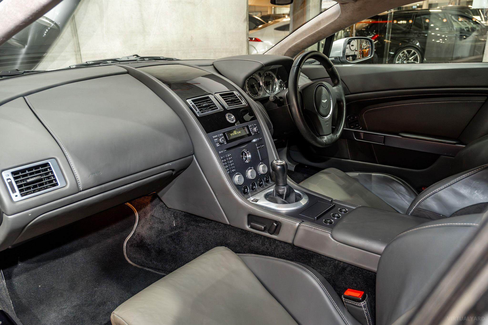 2006 Aston Martin V8 Vantage Coupe 2dr Man 6sp 4.3i [MY06.5] 