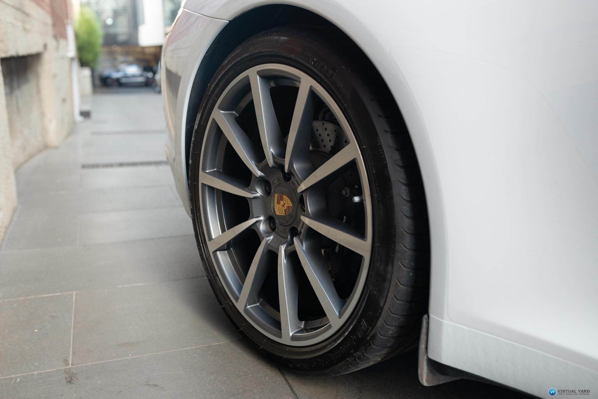 2016 Porsche 911 991 Carrera Coupe 2dr PDK 7sp 3.0TT [MY17] 