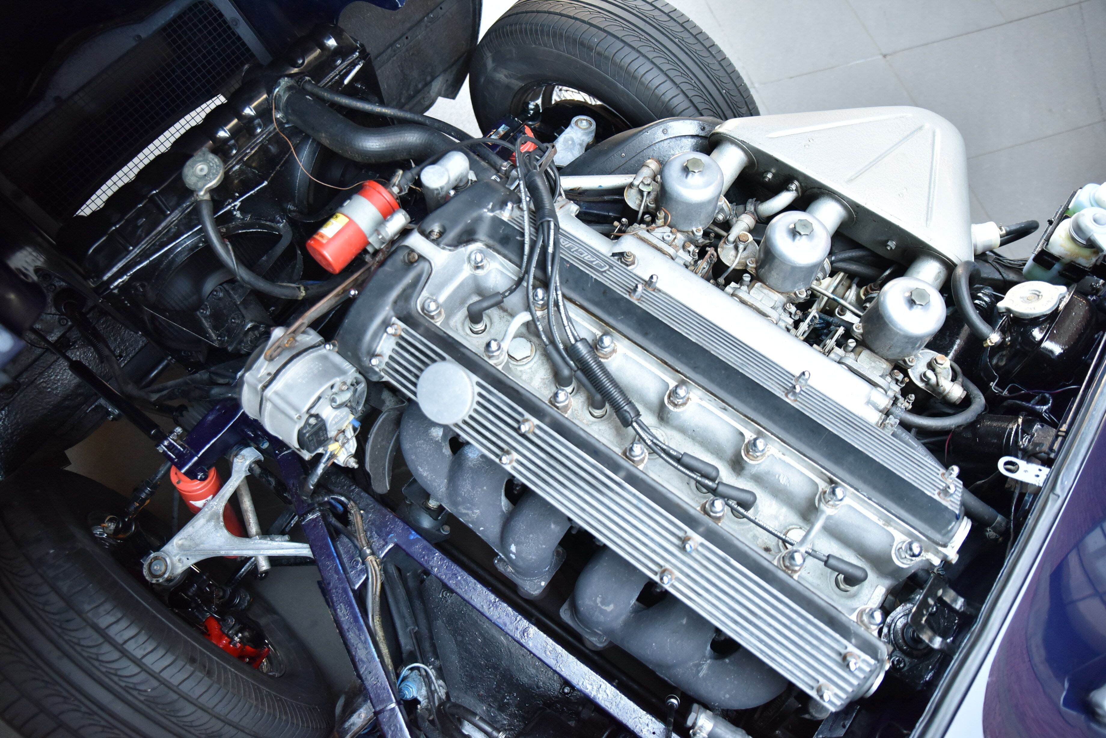 1969 Jaguar E Type Series 2 Coupe 2dr Man 4sp 4.2 [Feb] 