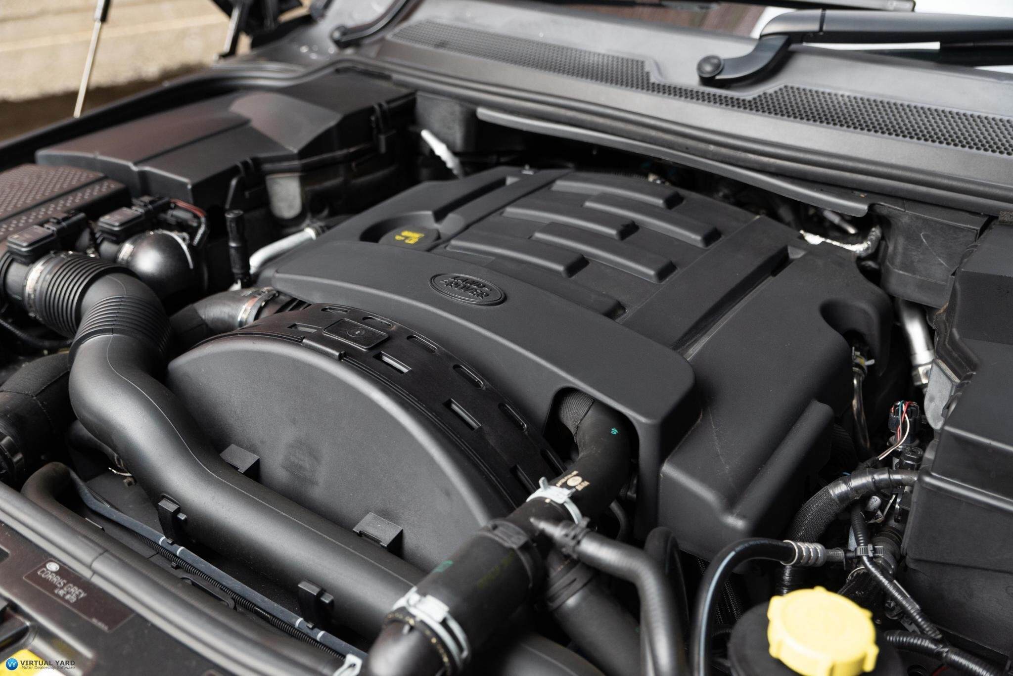 2015 Land Rover Discovery Series 4 TDV6 Wagon 5dr Spts Auto 8sp 4x4 3.0DTT [MY15] 