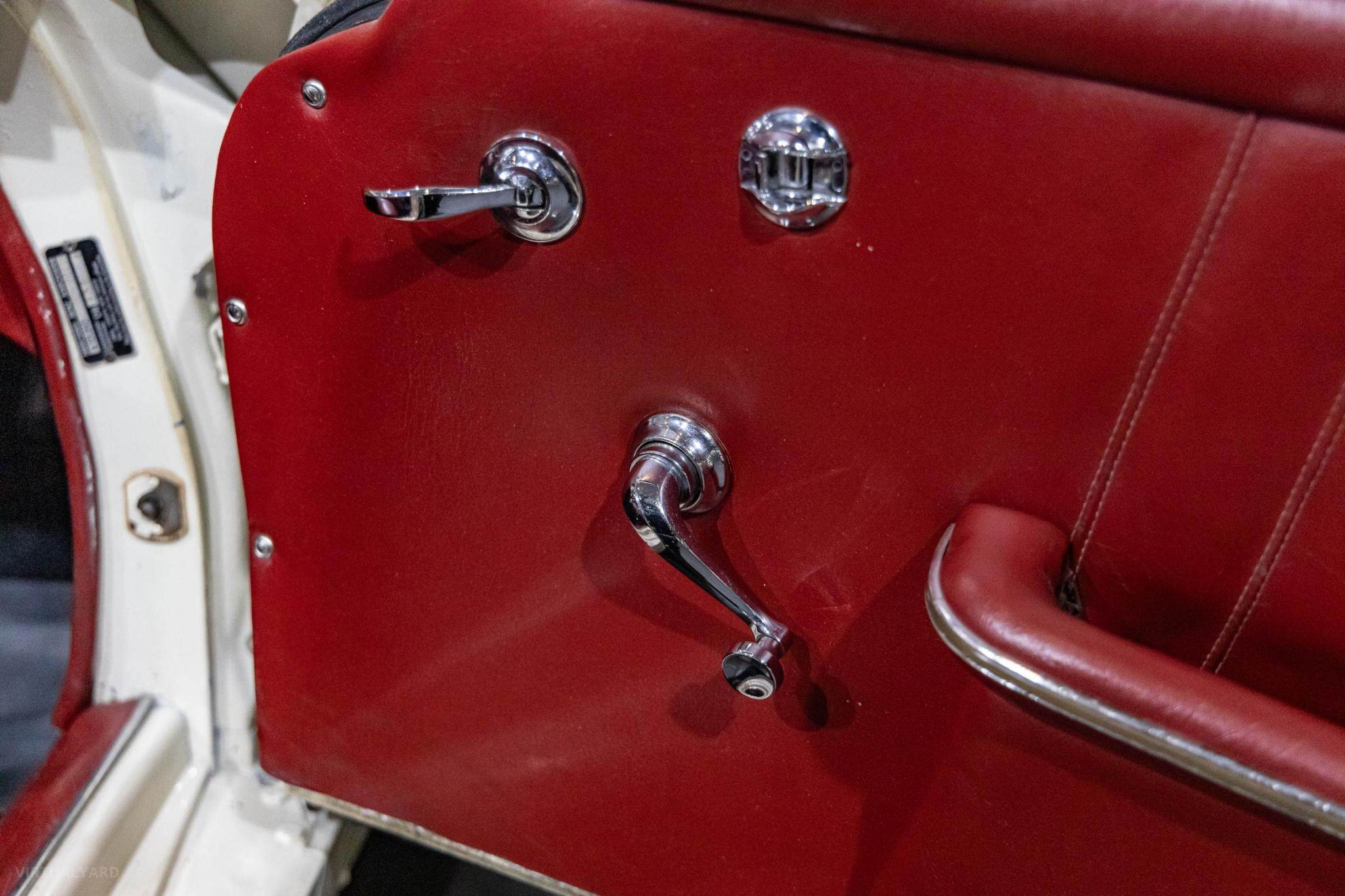 1961 MERCEDES-BENZ 190SL R H Drive 