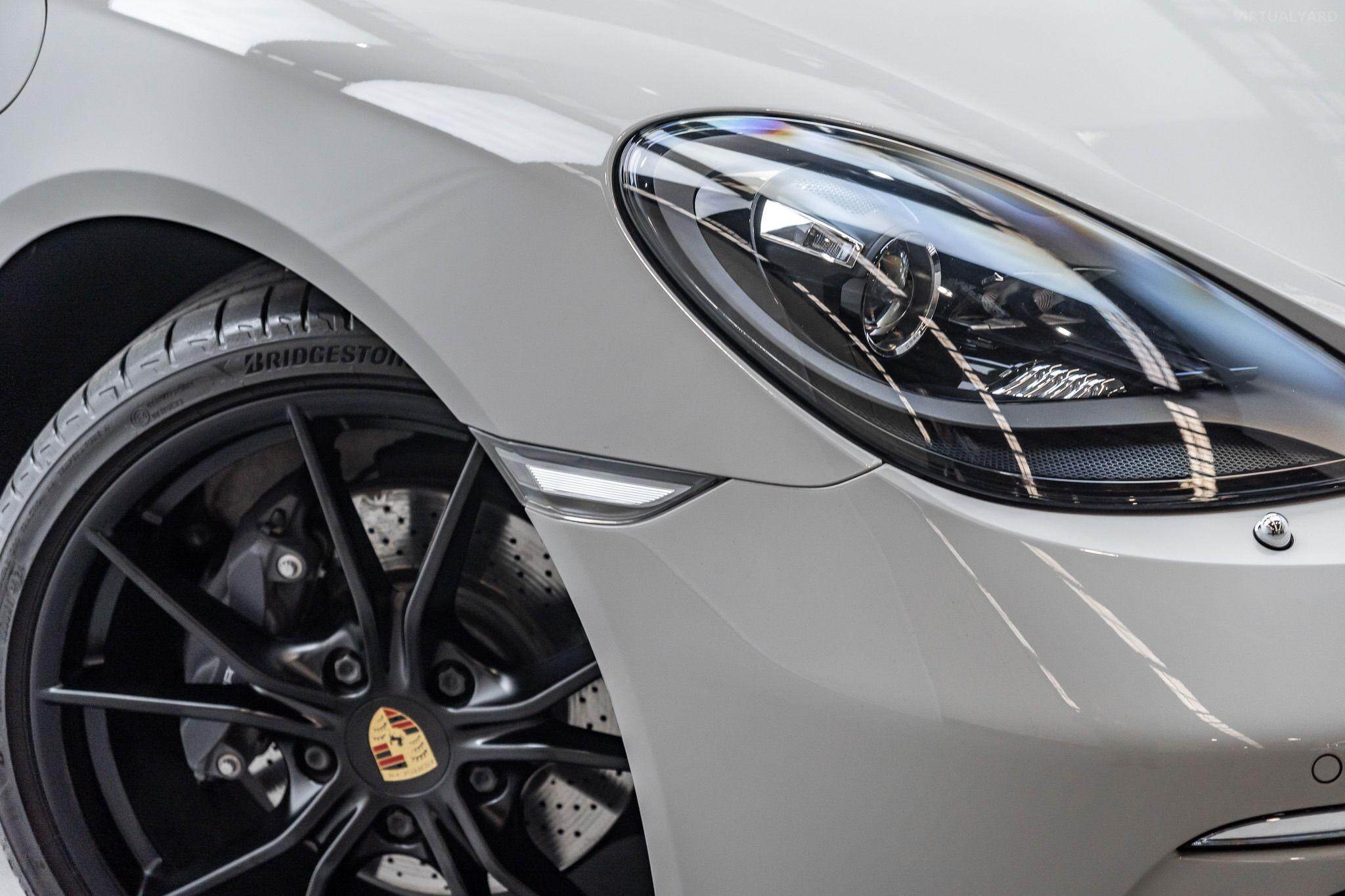 2022 Porsche 718 982 Boxster Convertible 2dr Man 6sp 2.0T [MY22] 