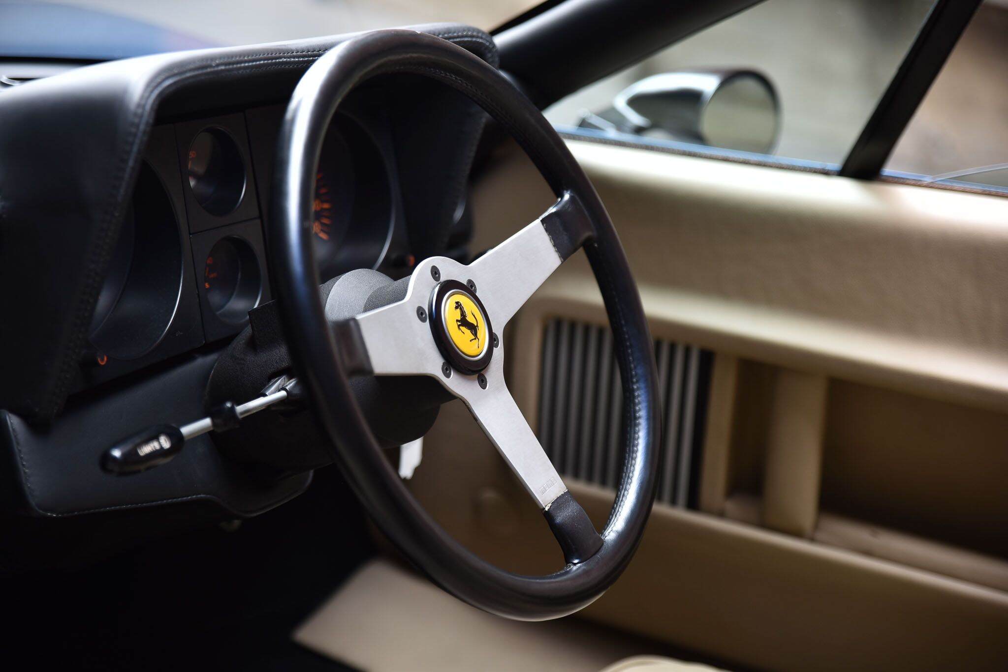 1976 Ferrari 365 BOXER GT4 Coupe 2dr Man 5sp 4.4 