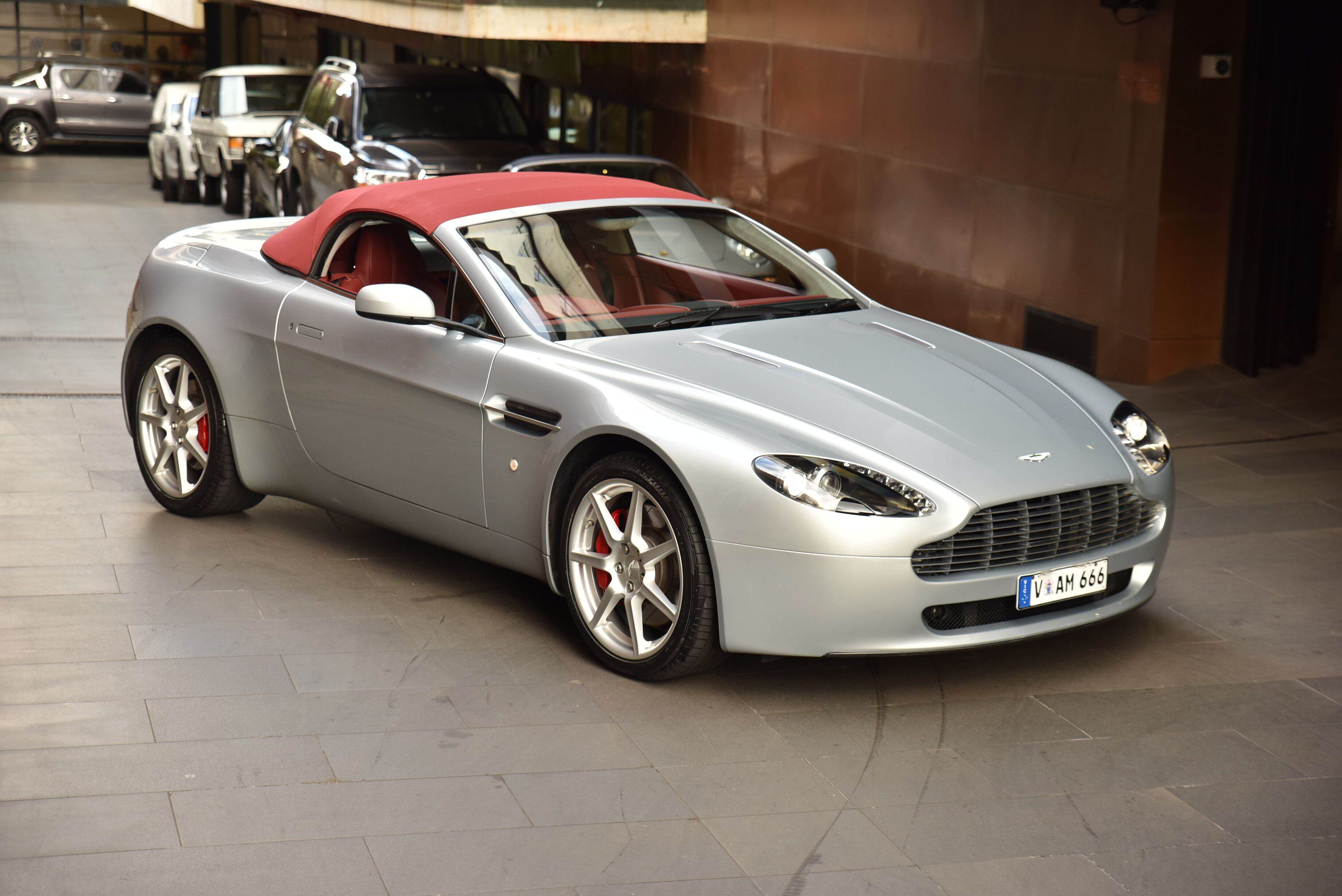 2007 Aston Martin V8 Vantage Roadster 2dr Seq. Mac 6sp 4.3i [MY08] 