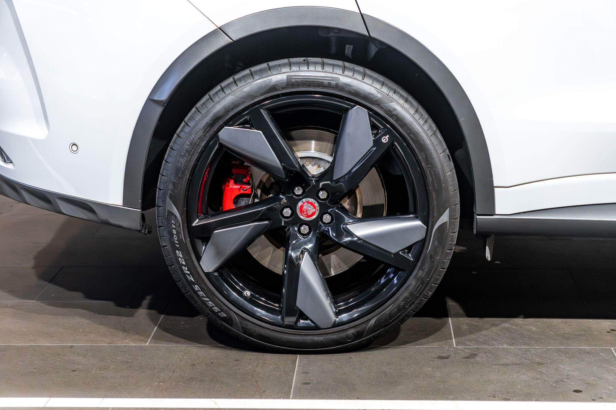 2021 JAGUAR F-PACE SVR 