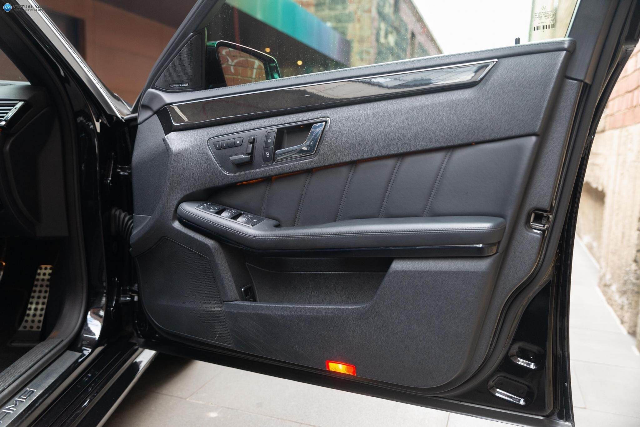 2010 Mercedes-Benz E63 W212 AMG Sedan 4dr SPEEDSHIFT MCT 7sp 6.3i 