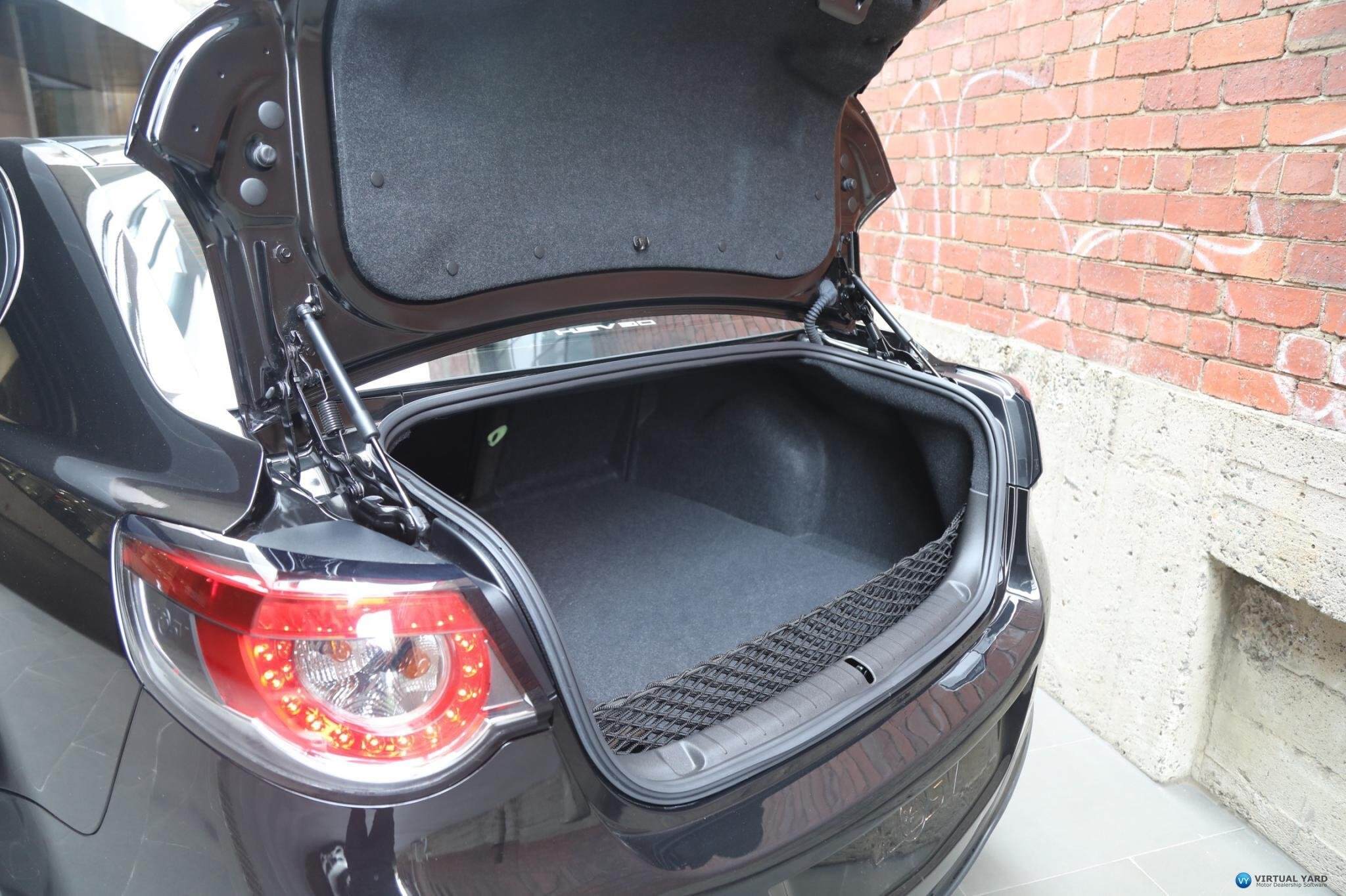 2017 Holden Special Vehicles Senator GEN-F2 Signature Sedan 4dr Spts Auto 6sp 6.2SC [MY17] 