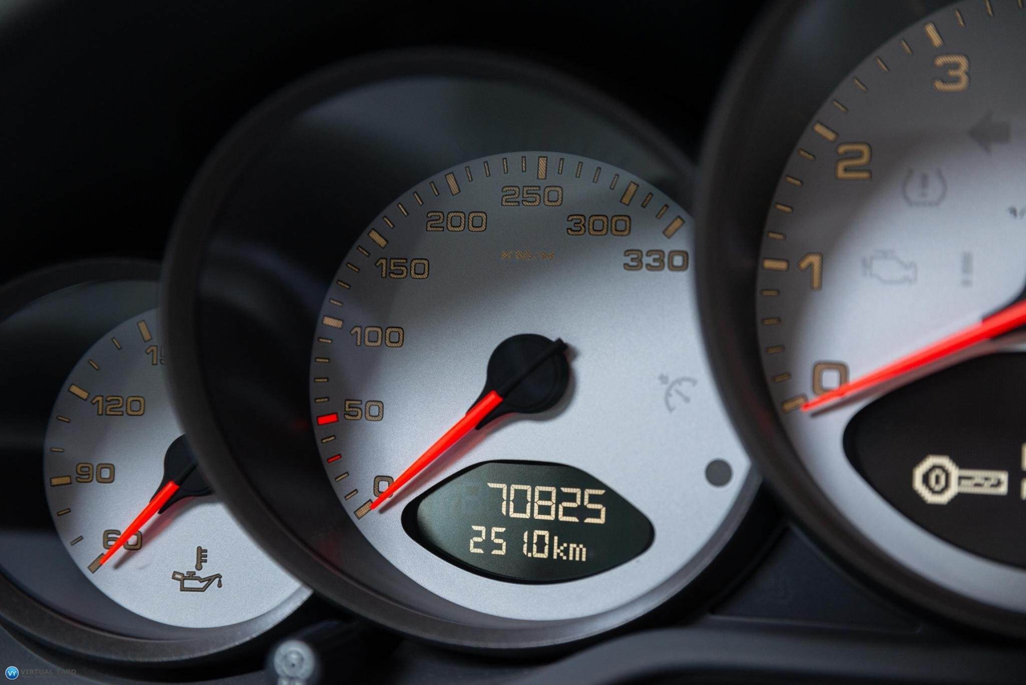 2005 Porsche 911 997 Carrera S Coupe 2dr Spts Auto 5sp 3.8i 