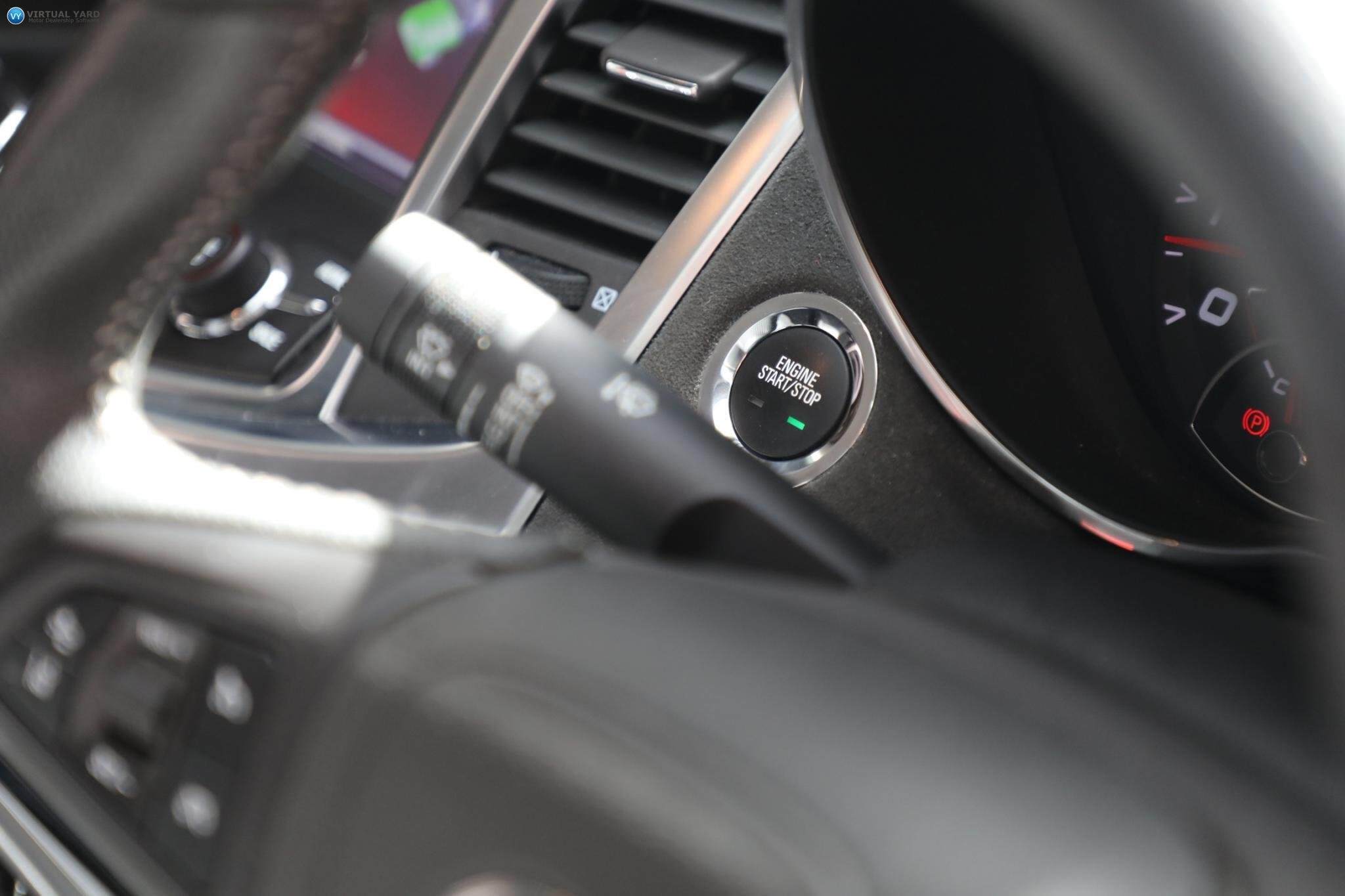 2015 Holden Special Vehicles Maloo GEN-F MY15 R8 Utility Extended Cab 2dr Man 6sp 6.2i 