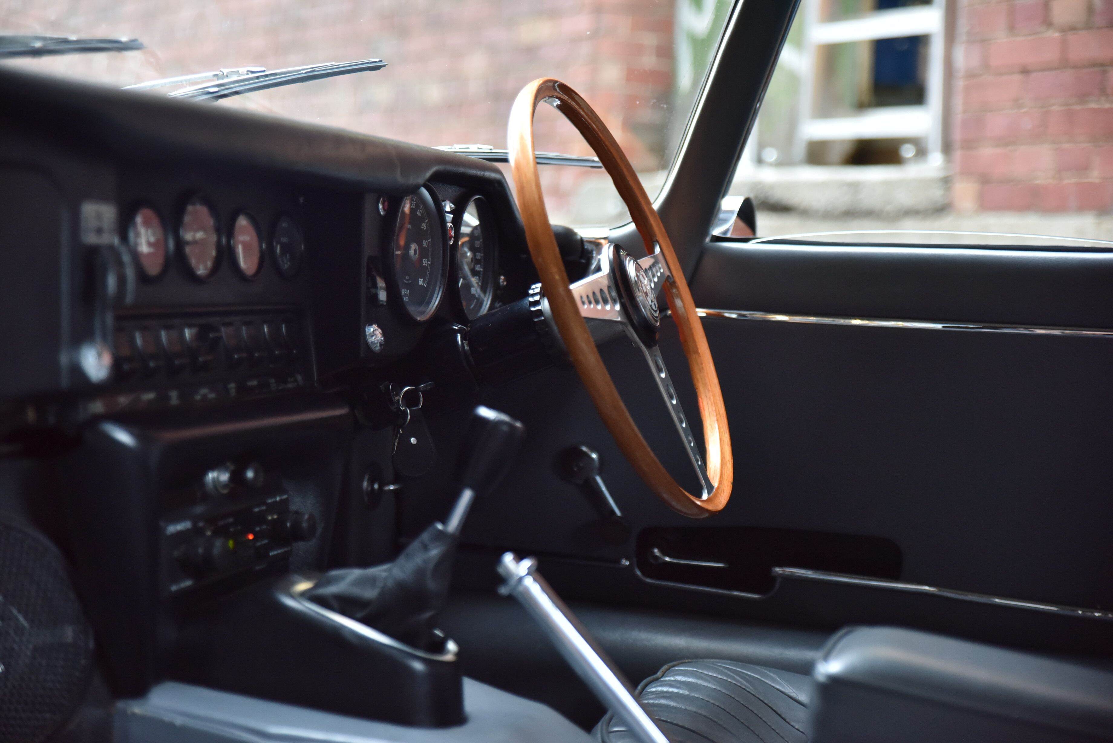 1969 Jaguar E Type Series 2 Coupe 2dr Man 4sp 4.2 [Feb] 